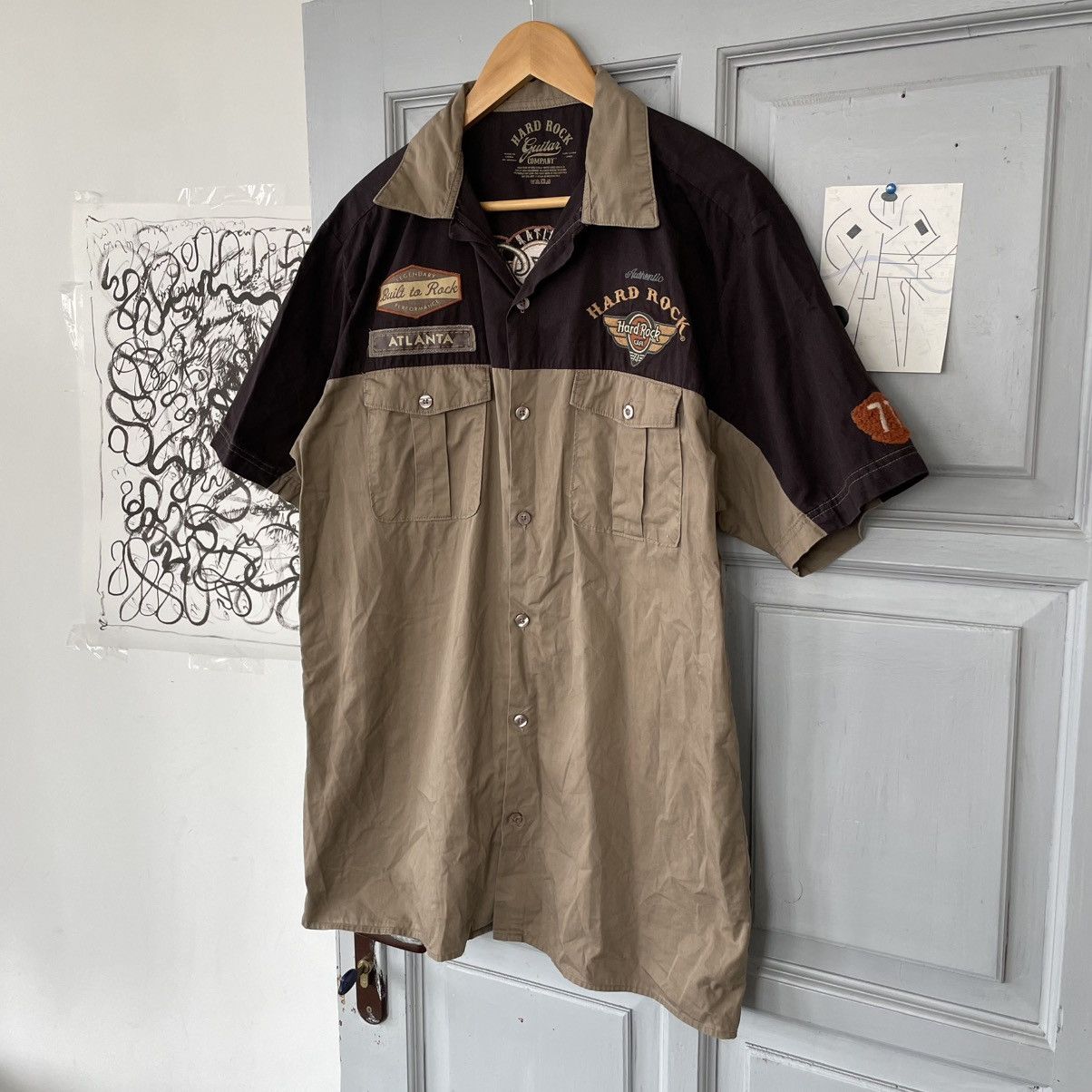 Hard Rock Cafe Vintage 90’s Hard Rock Atlanta Short Shirt Size L Size US L / EU 52-54 / 3 - 1 Thumbnail