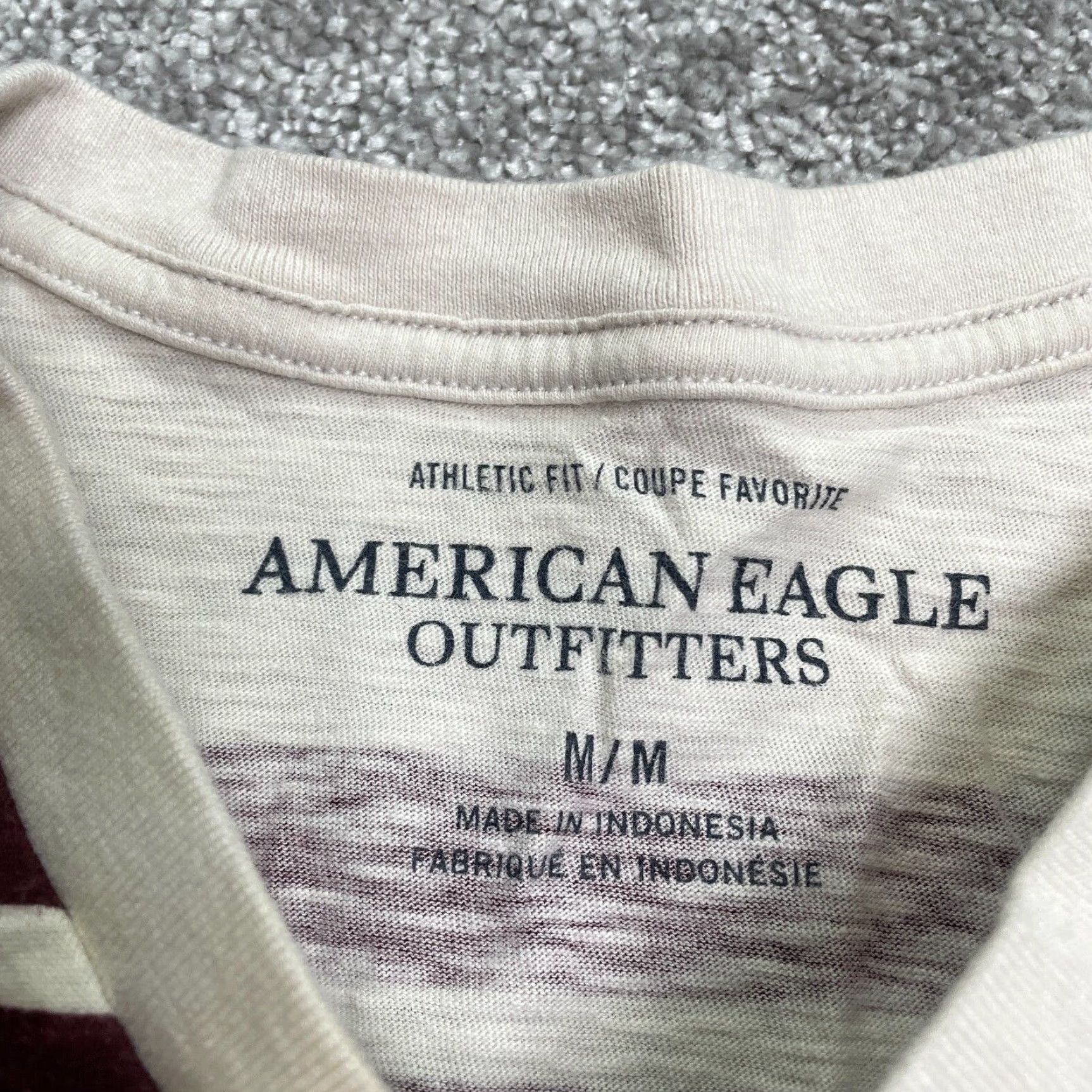 American Eagle Outfitters American Eagles Outfitters T-Shirt Mens Medium Multi Striped V-Neck Athletic Tee Size US M / EU 48-50 / 2 - 4 Thumbnail