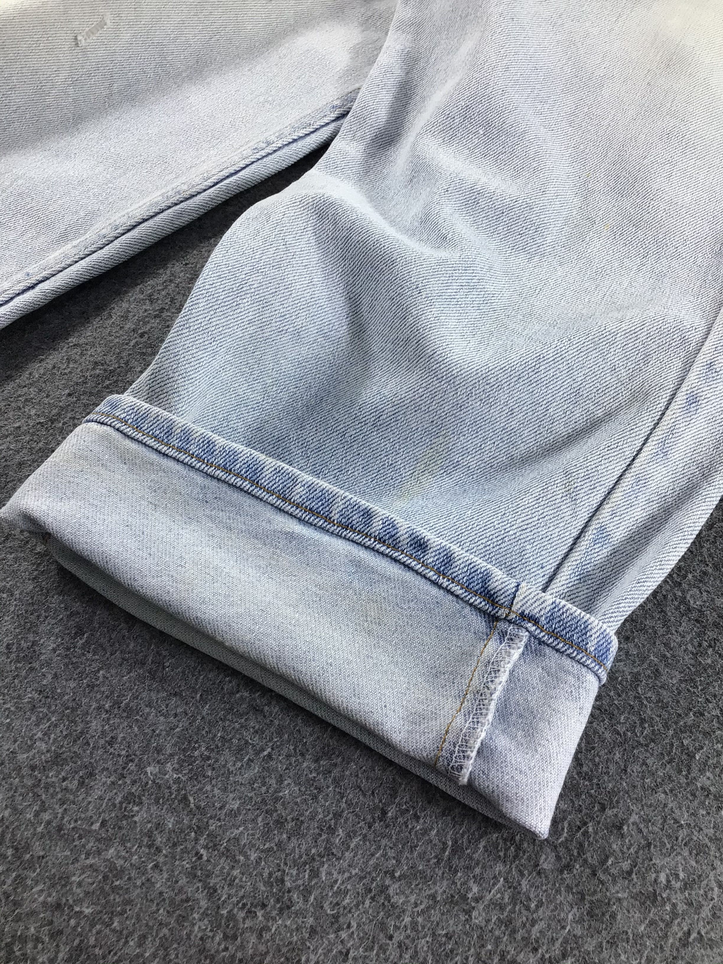 Levi's Vintage Levis 550 Jeans Light Wash Denim -J579 Size US 41 - 6 Thumbnail