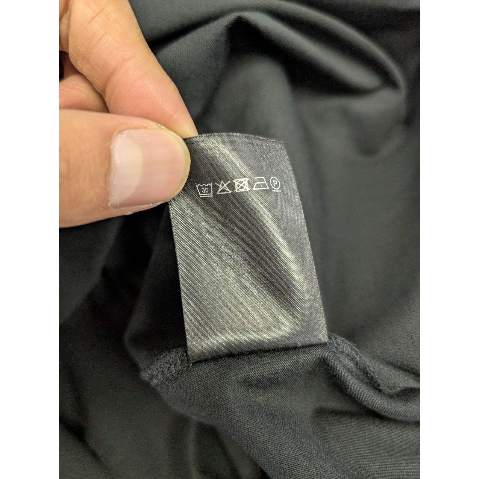 Vetements o1rshd1 Dollar Bill LS T-Shirt in Black Size US XL / EU 56 / 4 - 16 Thumbnail