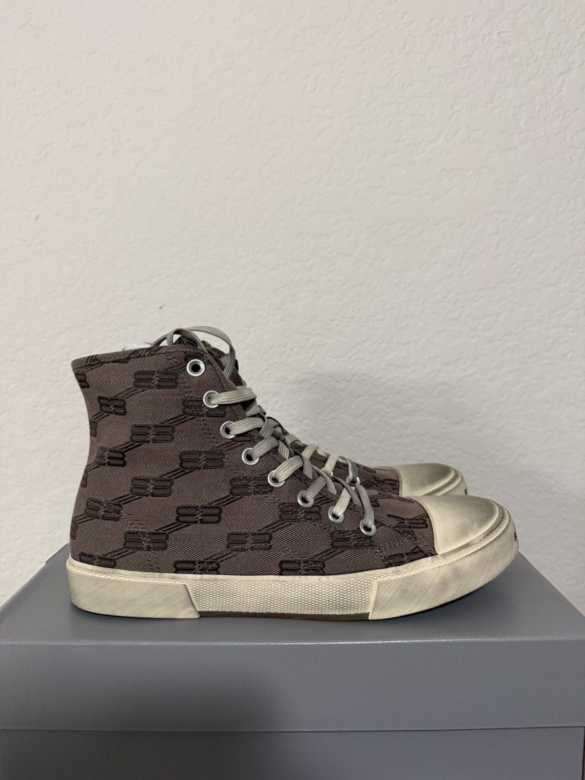 Balenciaga Balenciaga Paris Monogram High Top Sneaker (42) | Grailed