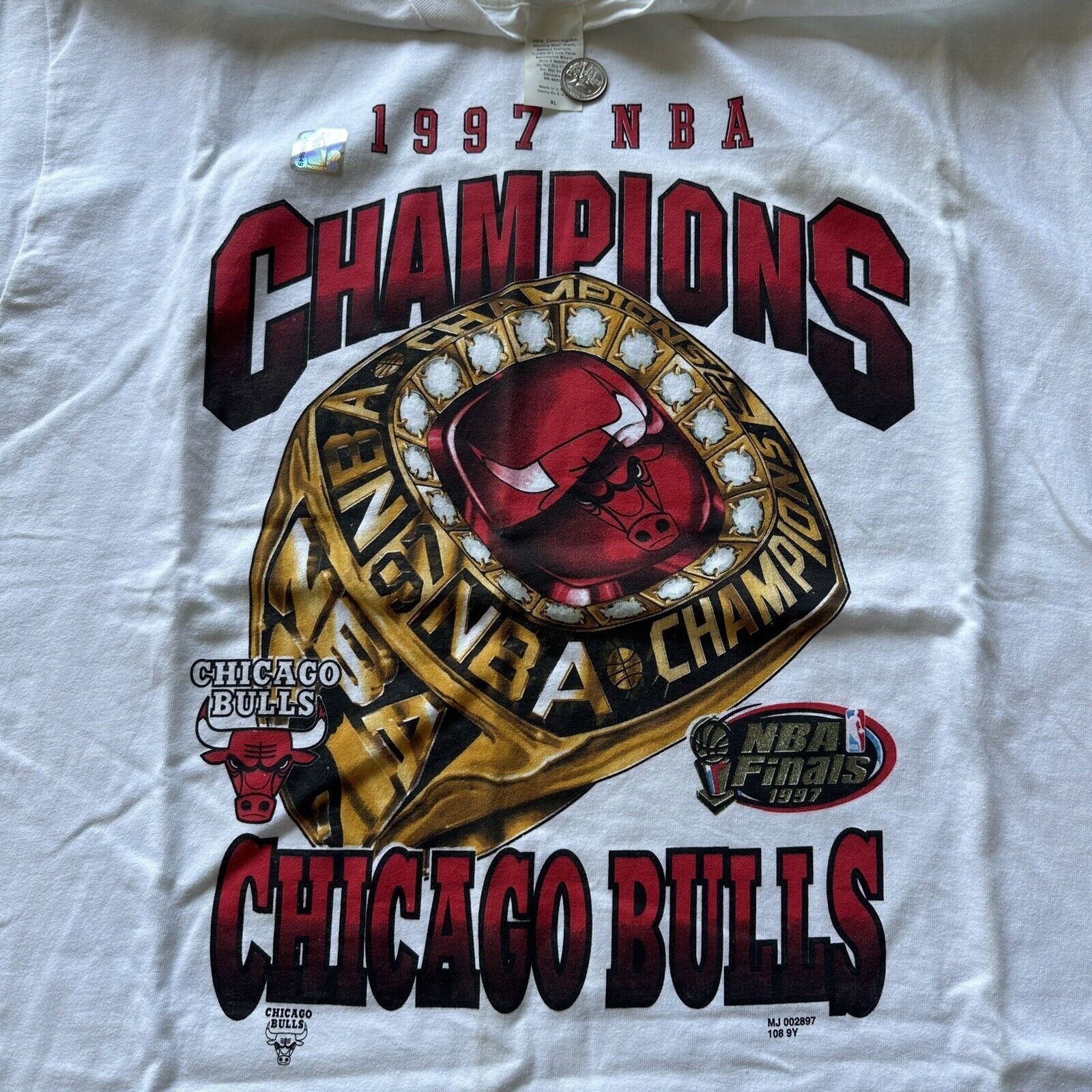 NWT Vintage 1997 Chicago Bulls NBA Champions Ring Tee NEW