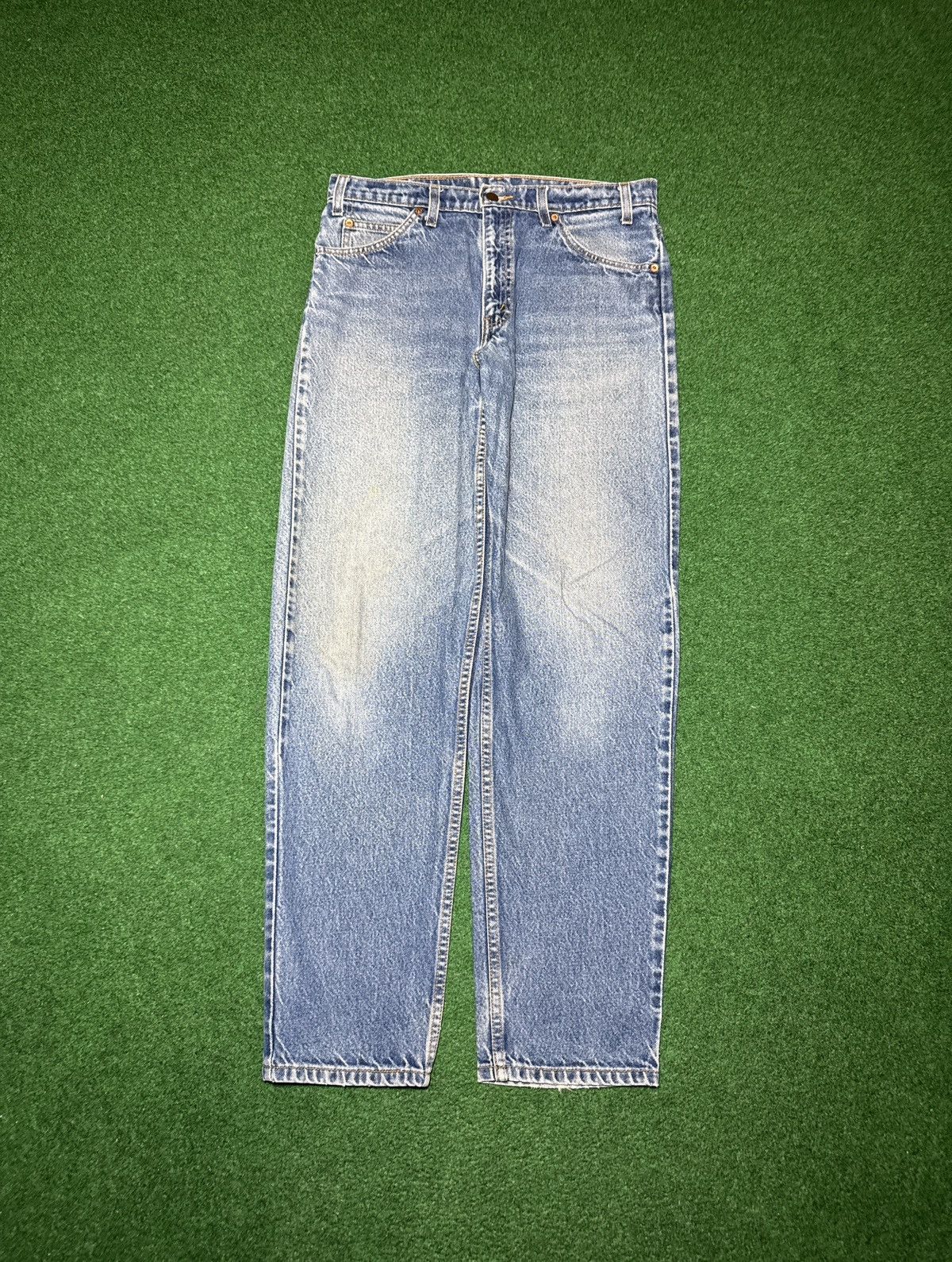 Levi's Vintage Clothing Levis 550 Relaxed Orange Tab Perfect Wash 34x32 90s Jeans Size US 34 / EU 50 - 1 Thumbnail