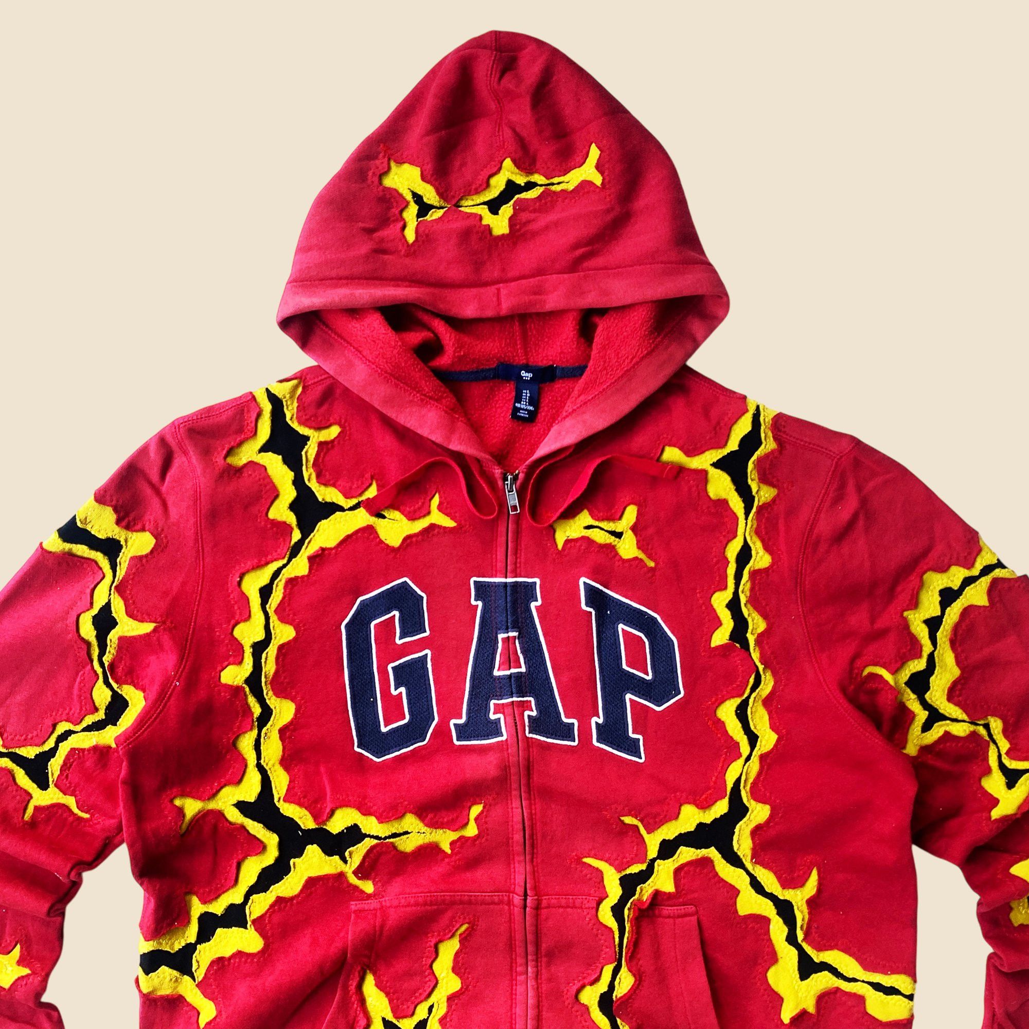 Gap × Handmade 1 OF 1 REWORKED RED GAP CRACKY ZIPHOODIE SIZE L Size US L / EU 52-54 / 3 - 2 Thumbnail