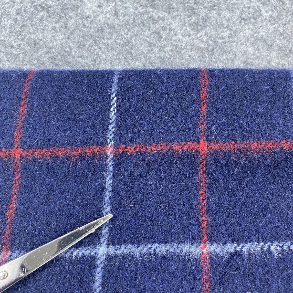 Burberry × Vintage Burberrys Scarf # Muffler # Neckwear # D574 Size ONE SIZE - 9 Thumbnail