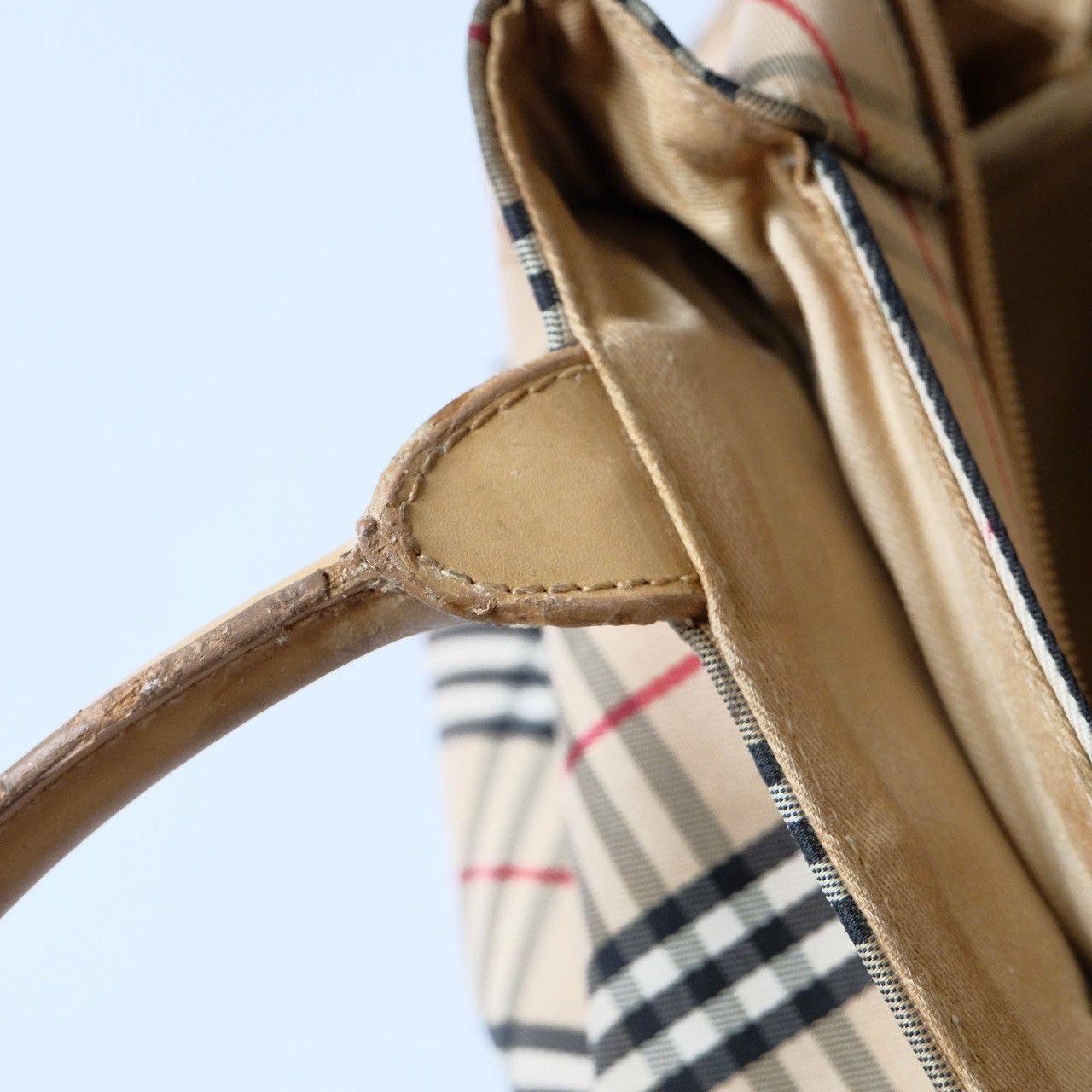 Burberry Burberry Nova Check Handbag Size ONE SIZE - 16 Thumbnail