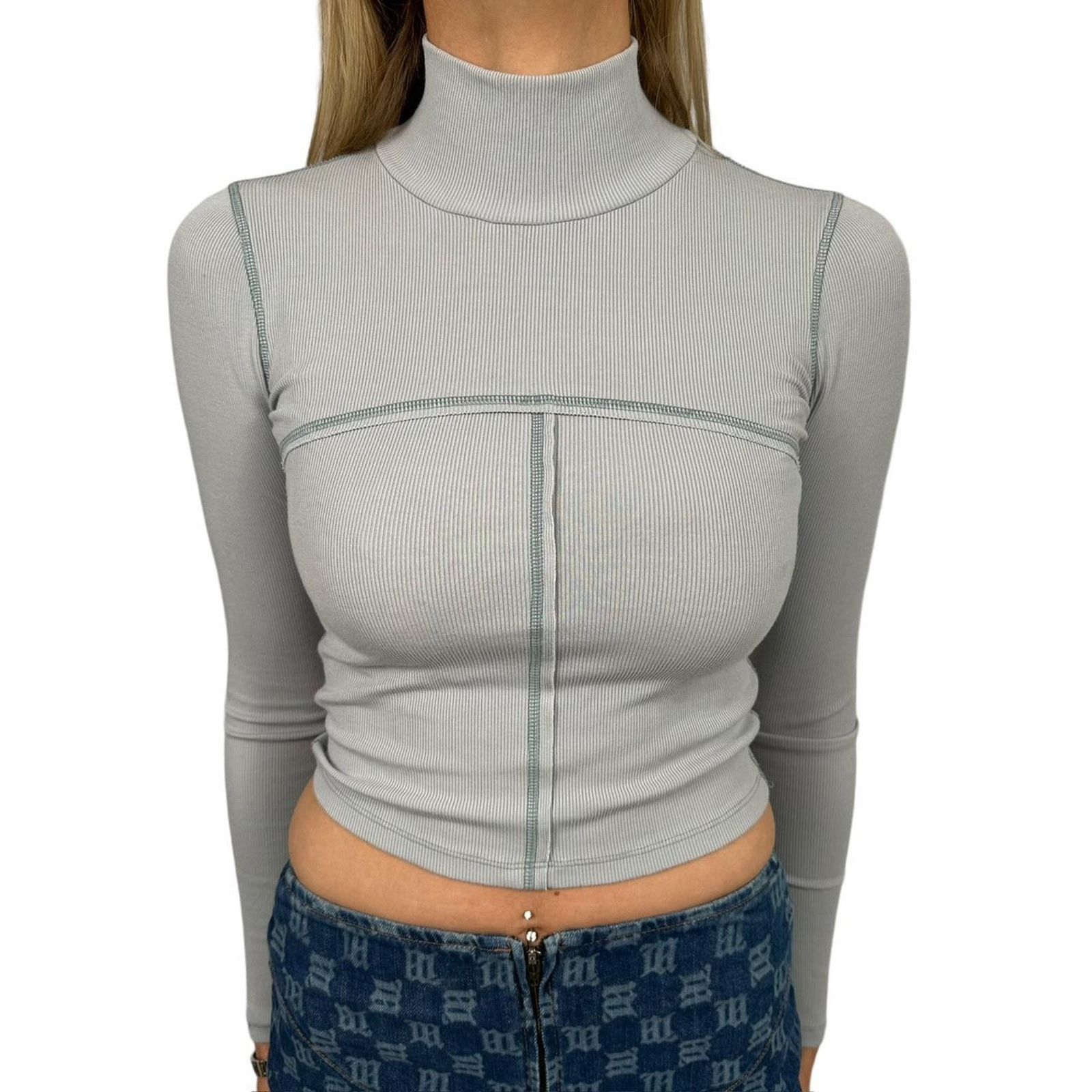 Aritzia Wilfred Compression longs leeve cropped top Size M / US 6-8 / IT 42-44 - 1 Thumbnail