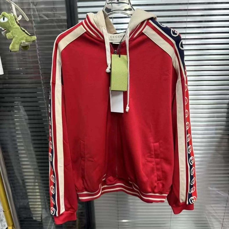 Gucci Gucci Red Logo Jacket Size Small - dmc Size US S / EU 44-46 / 1 - 1 Thumbnail