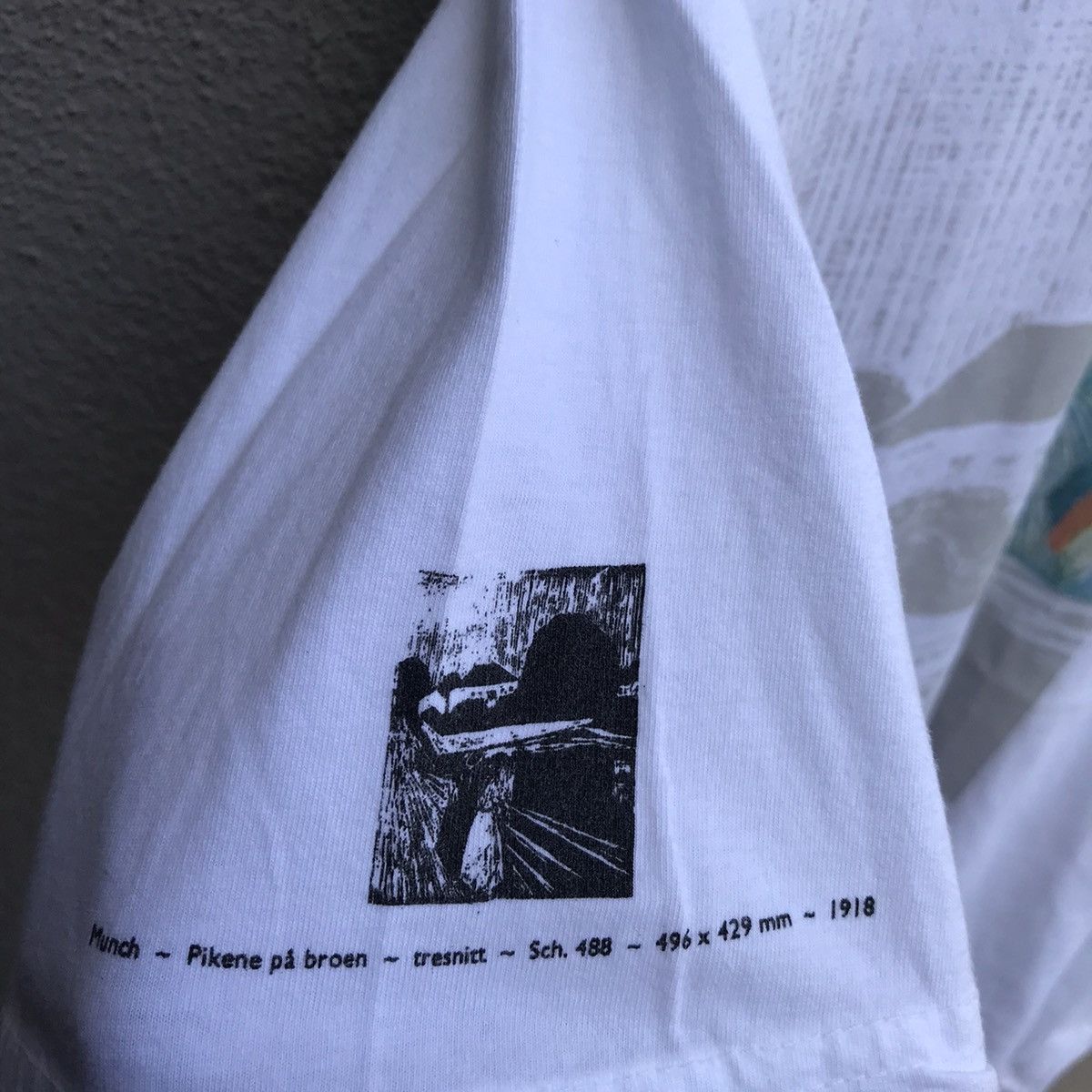 Arts & Science Vintage EDVARD MUNCH art tee the girls on bridge Size US M / EU 48-50 / 2 - 4 Thumbnail