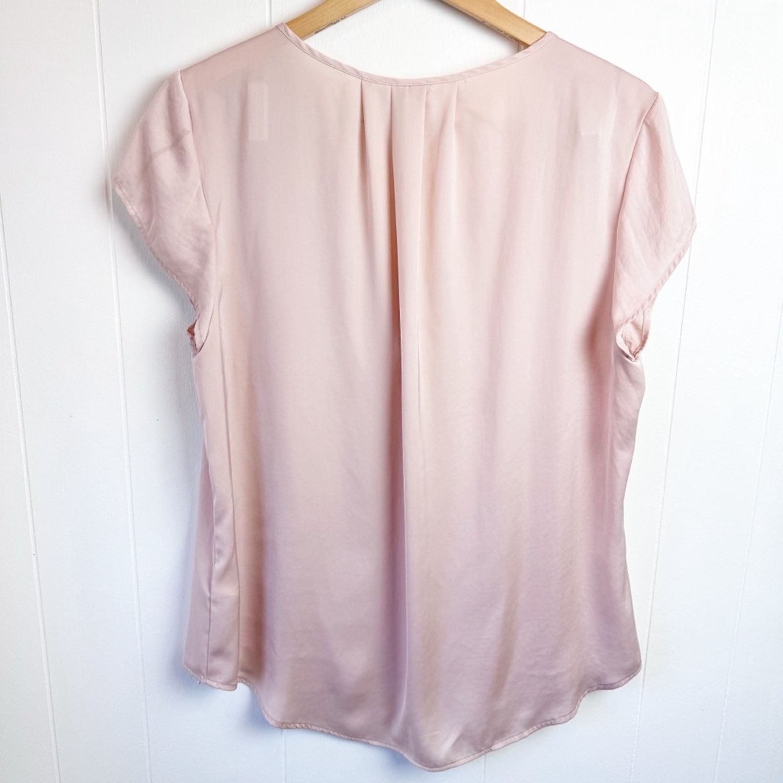 H&M H&M Blush Popover Vee Neck Blouse Women’s Size Medium Size M / US 6-8 / IT 42-44 - 5 Thumbnail