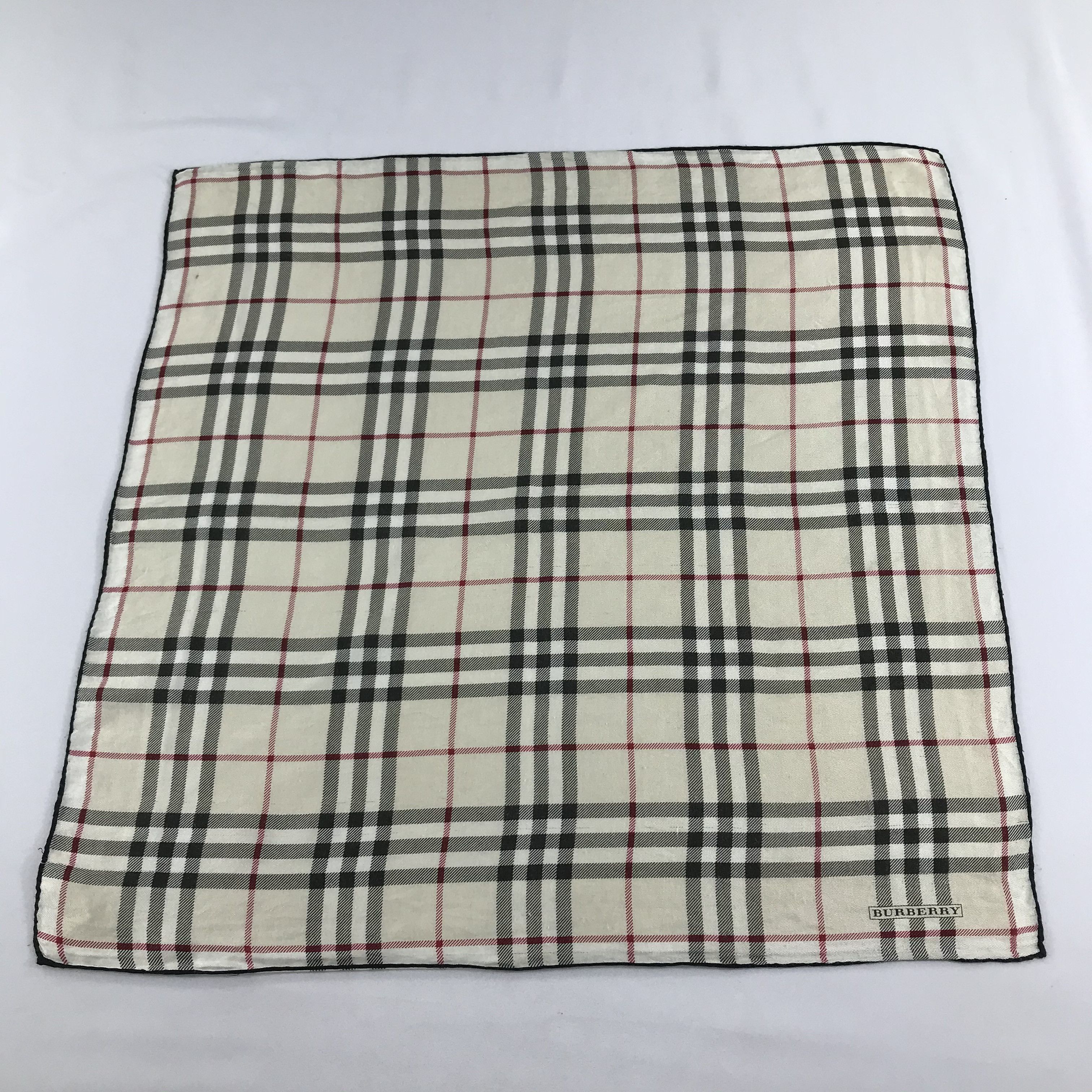 Burberry Burberry Nova Check Handkerchief Neckerchief Bandana H806 Size ONE SIZE - 1 Thumbnail