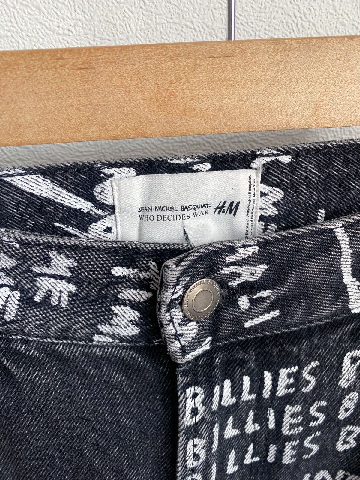 H&M × Jean-Michel Basquiat × Who Decides War Who Decides War Baggy denim jeans H&M x Basquiat x Ev&Tela Size US 36 / EU 52 - 12 Thumbnail