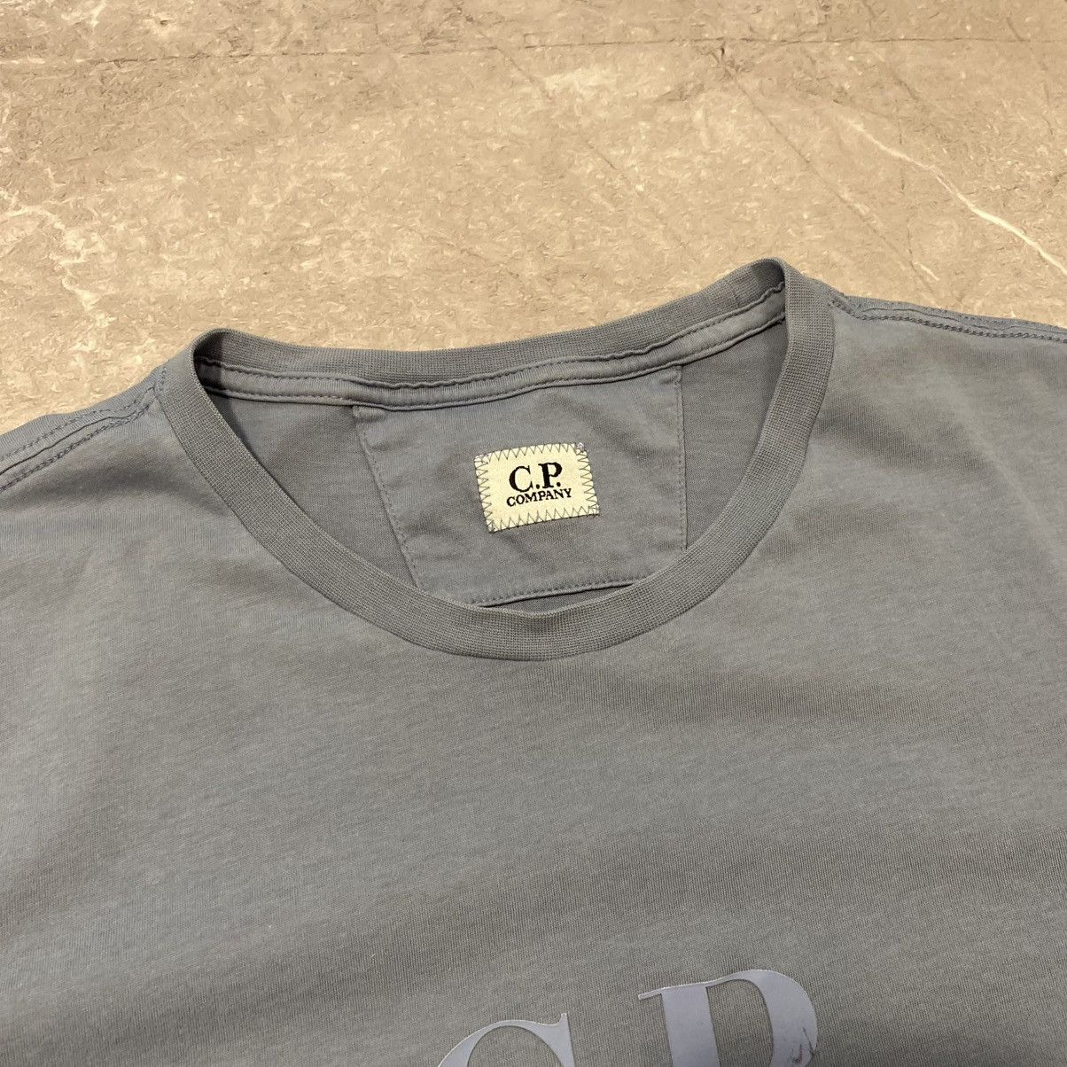 C.P. Company C.P. COMPANY TEE CENTER LOGO Size US L / EU 52-54 / 3 - 6 Thumbnail