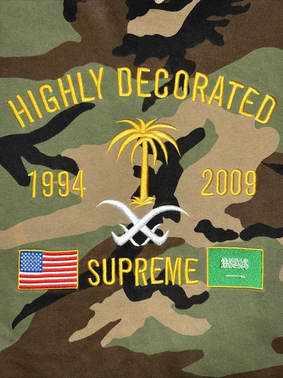 Supreme Supreme new york “highly decorated” hoodie 2009 Size US XL / EU 56 / 4 - 1 Thumbnail