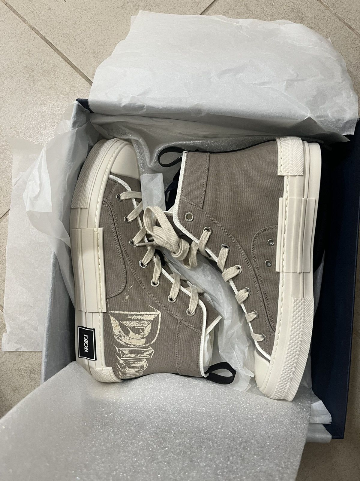 Dior Christian Dior Canvas Sneaker Sz 40(7us) Size US 7 / EU 40 - 11 Thumbnail