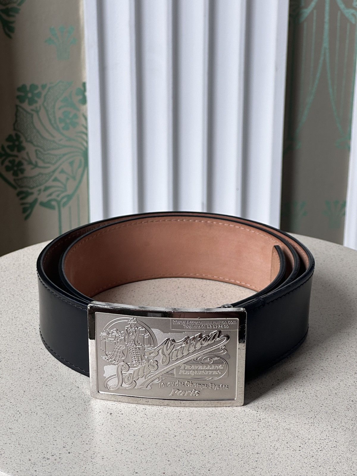 LOUIS VUITTON Inventeur Belt Black Leather Silver Plaque