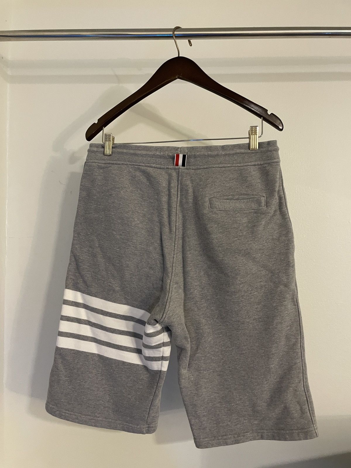 Thom Browne Thom Browne Grey Classic Engineered 4 Bar sweat shirt Size US 34 / EU 50 - 3 Thumbnail