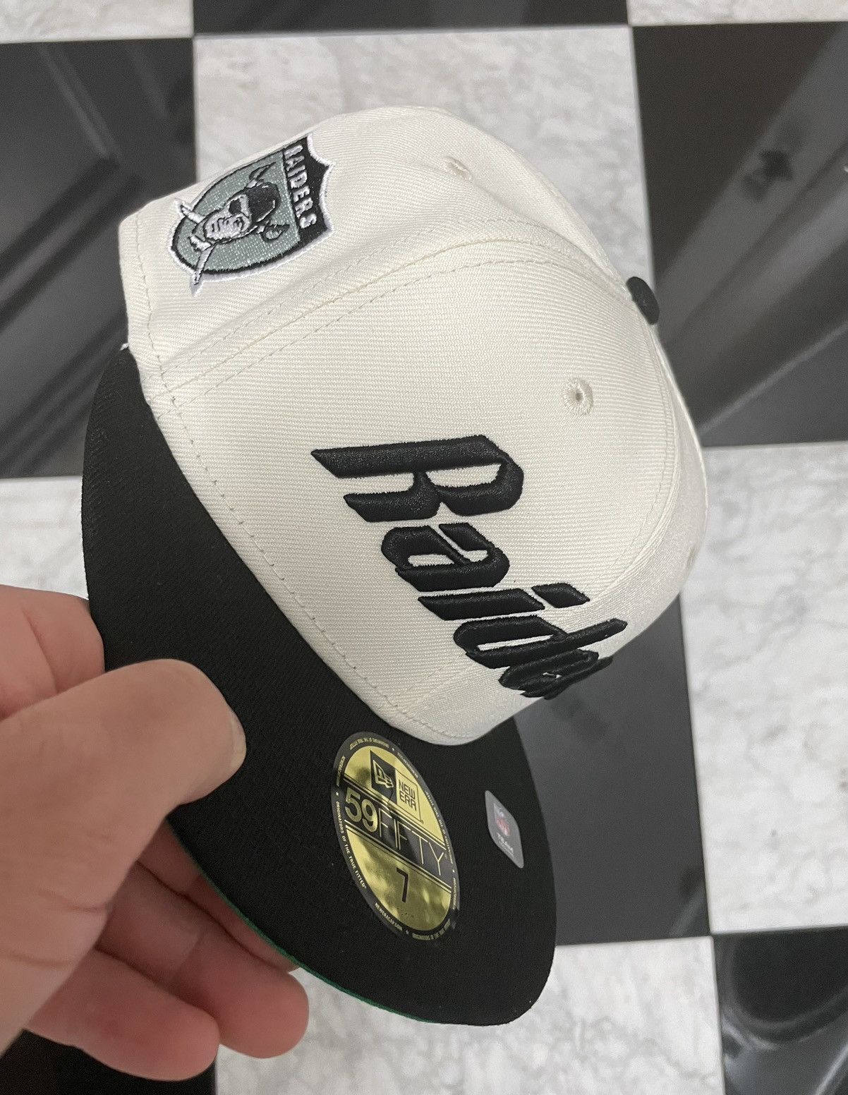 New Era 🔥 Raiders fitted rare Raiders scrip size 7 Size ONE SIZE - 2 Thumbnail
