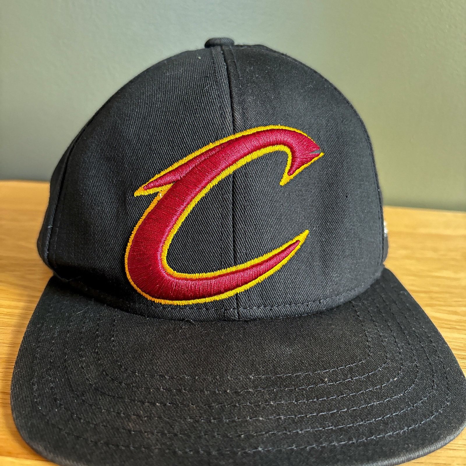 Adidas × NBA Adidas Cleveland Cavaliers NBA Basketball Youth SnapBack Hat Size ONE SIZE - 2 Thumbnail