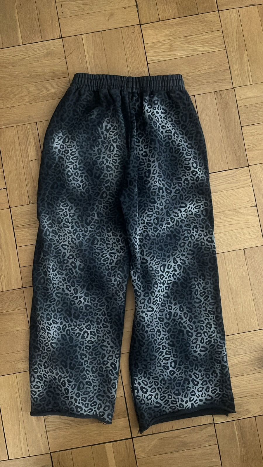 Other Black and Gray Cheetah Print Baggy Sweats Size US 28 / EU 44 - 3 Thumbnail