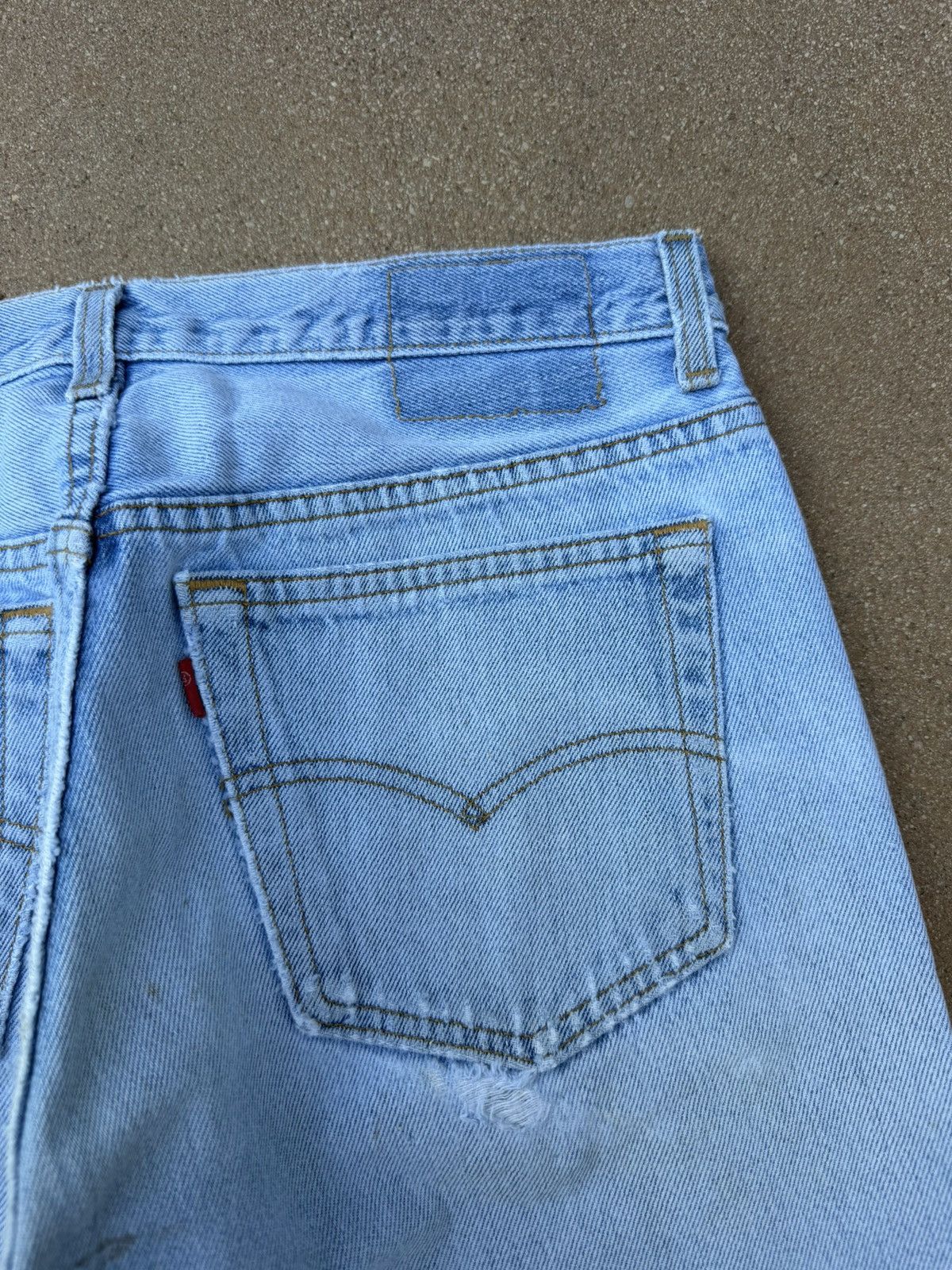 Levi's Vintage 90s Levi’s 501xx Buttonfly Straight Jeans 31x31 Size US 31 - 8 Thumbnail