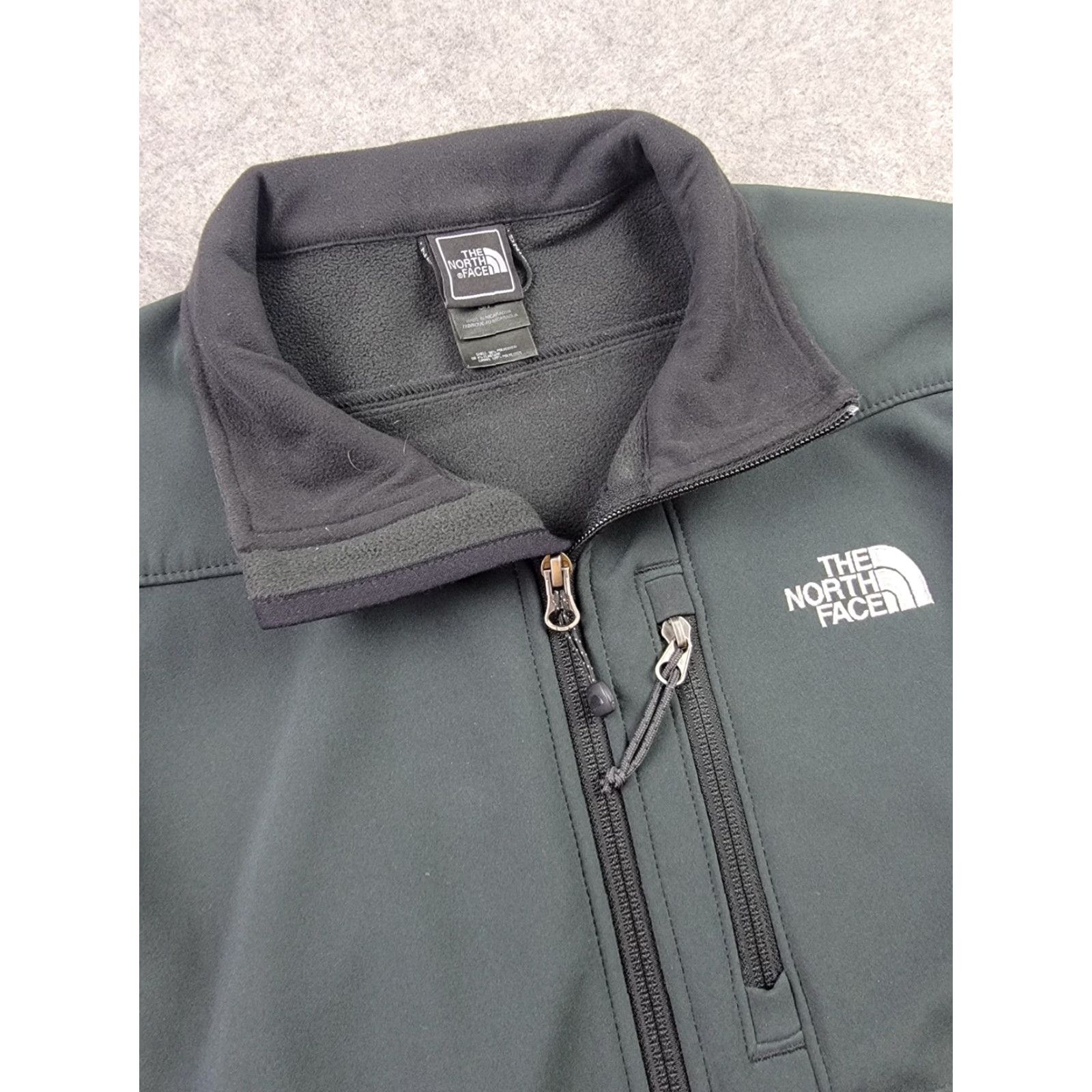 The North Face The North Face Apex Bionic Jacket Mens Small Gray AL5C Softshell Outdoor Size US S / EU 44-46 / 1 - 2 Thumbnail