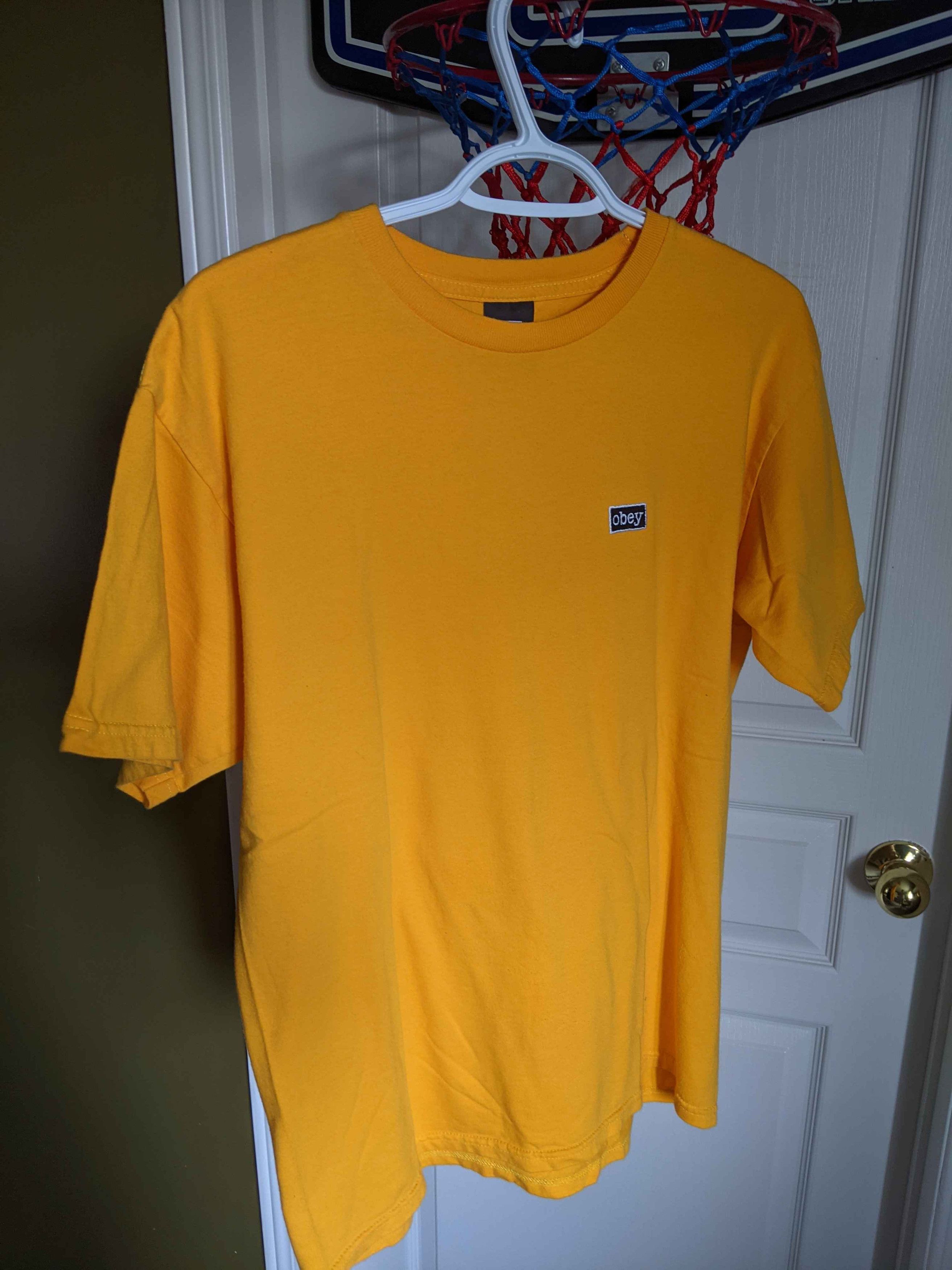 Obey Yellow Obey Embroidered Small Logo Patch T-Shirt Size US M / EU 48-50 / 2 - 2 Thumbnail