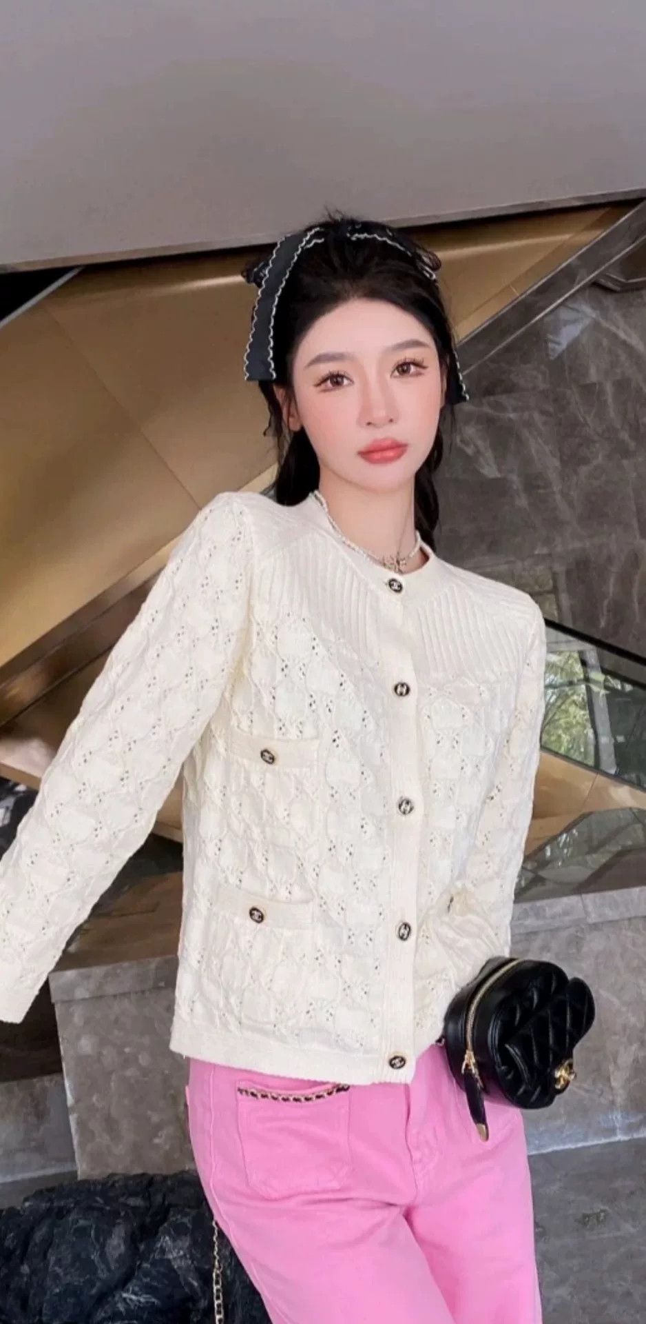 Chanel Chanel White Knit Cardigan Size XXS / US 00 / IT 34 - 1 Thumbnail