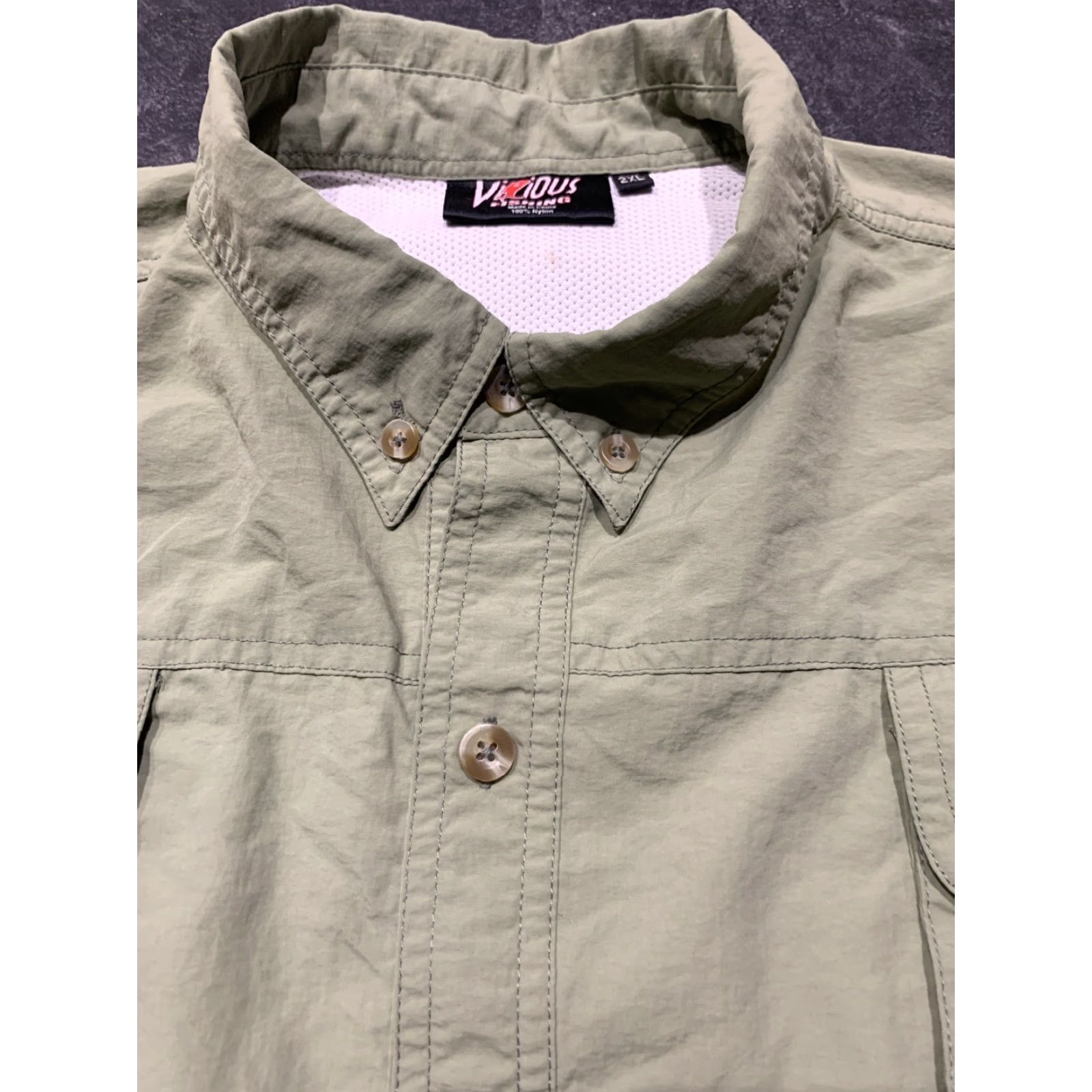 Vintage VICIOUS Button-Up Shirt Mens 2XL Green Short Sleeve Fishing Nylon Casual Pockets Size US XXL / EU 58 / 5 - 4 Thumbnail