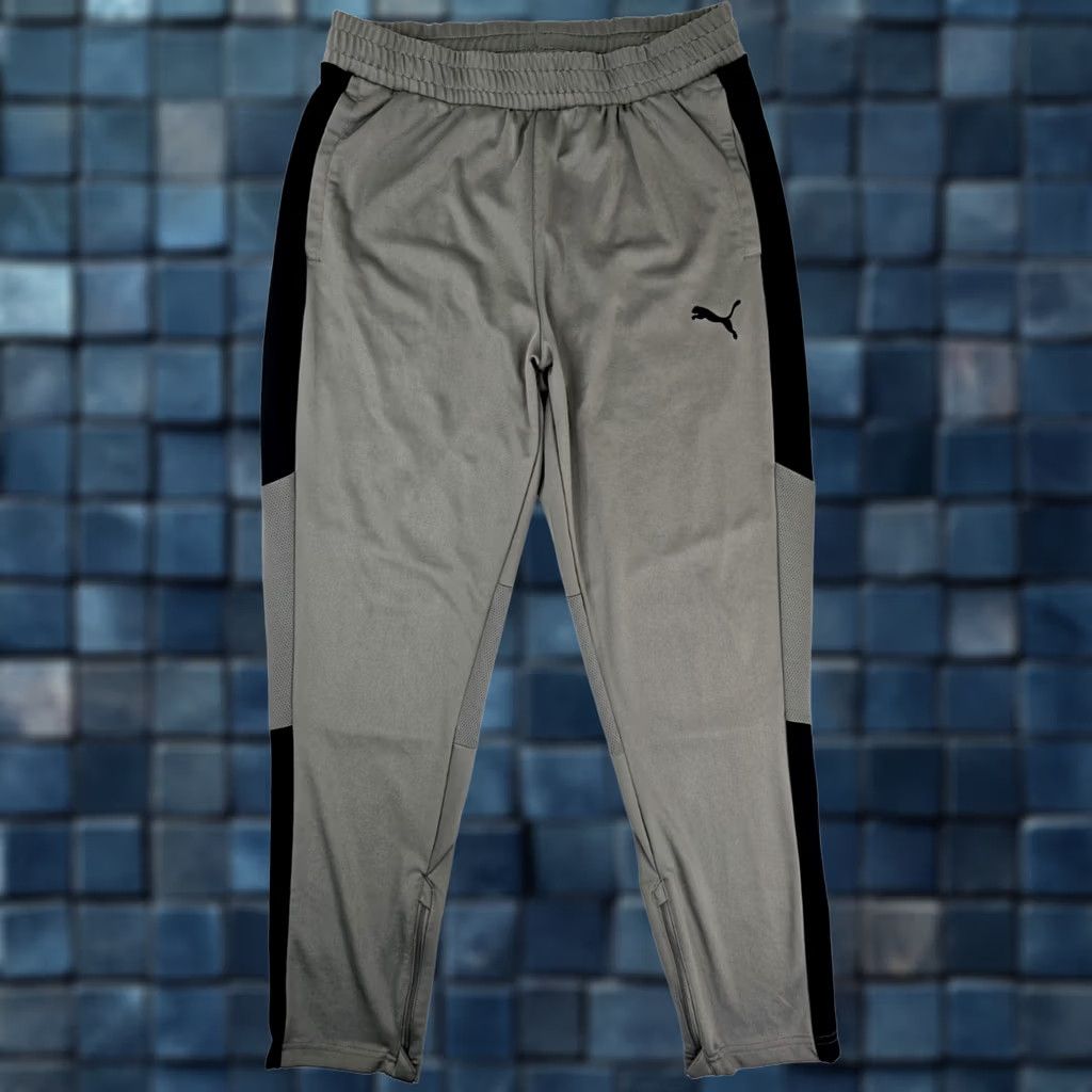 Puma Puma Drycell Athletic Soccer Track Pants Men LT Tall Gray Tapered Regular XL Gray Athletic Pants Mens LT Tall 32x29 Size US 36 / EU 52 - 1 Thumbnail