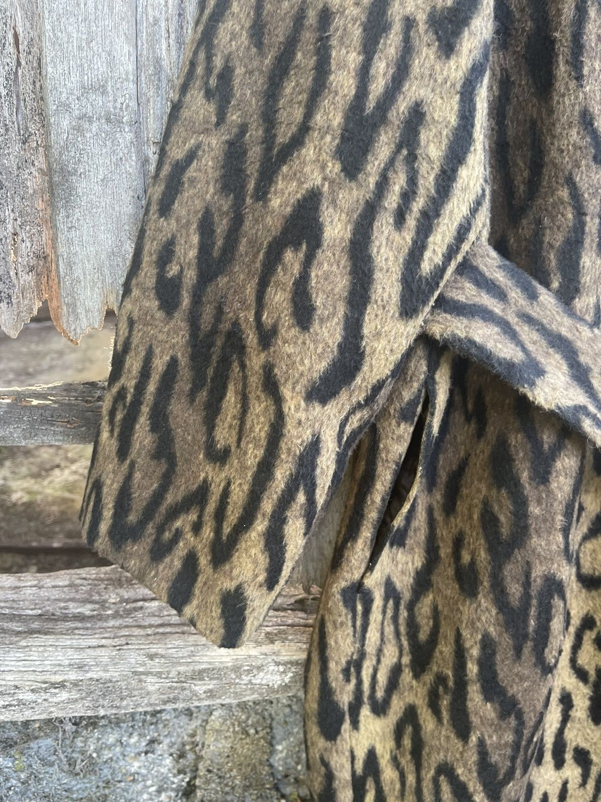 Japanese Brand MOUSSY Leopard Faux Fur Robe Coat – Tokyo Streetwear Luxe Size US M / EU 48-50 / 2 - 6 Thumbnail