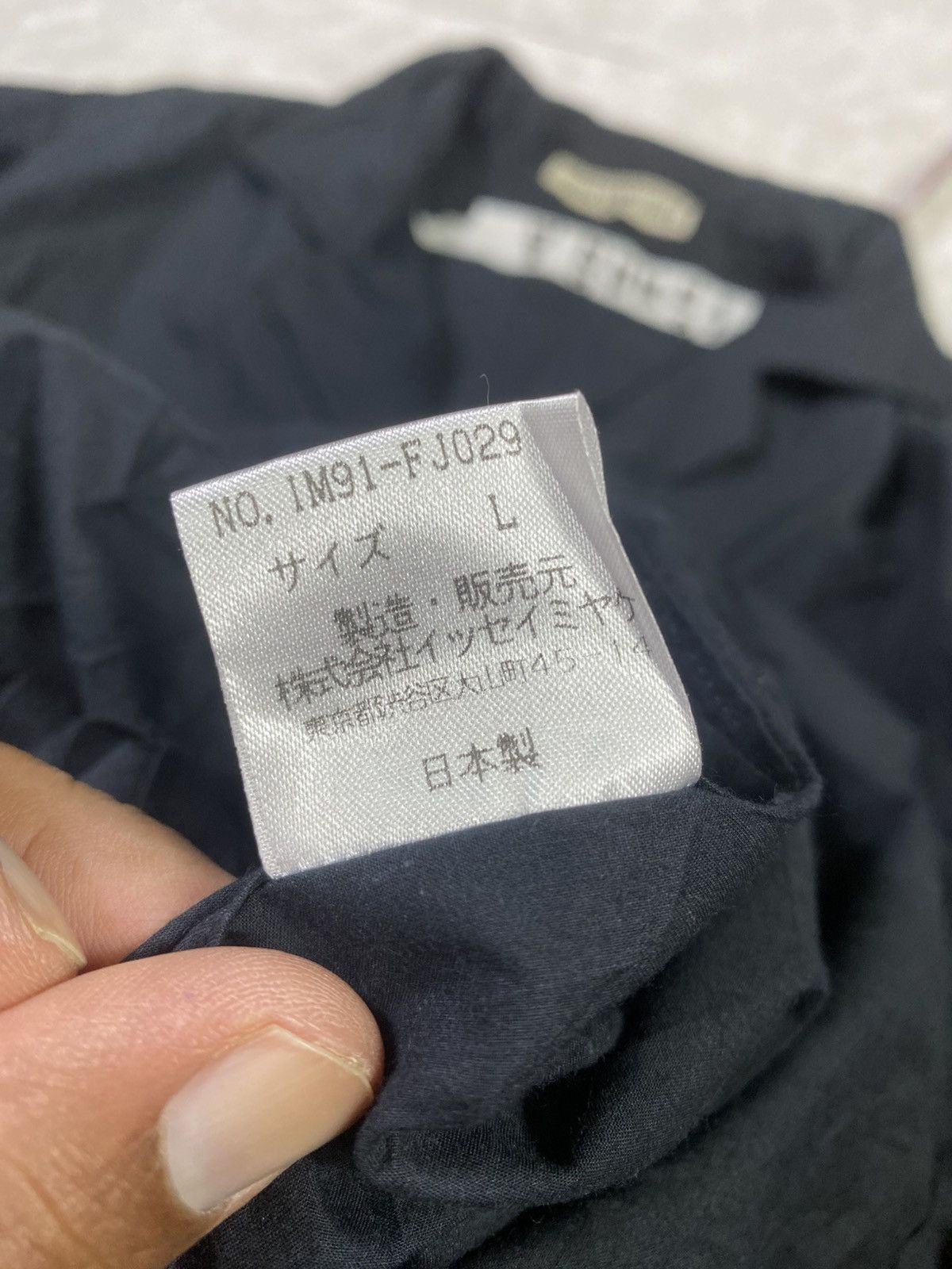 Issey Miyake Distressed issey miyake size L japanese brand Size US L / EU 52-54 / 3 - 7 Thumbnail