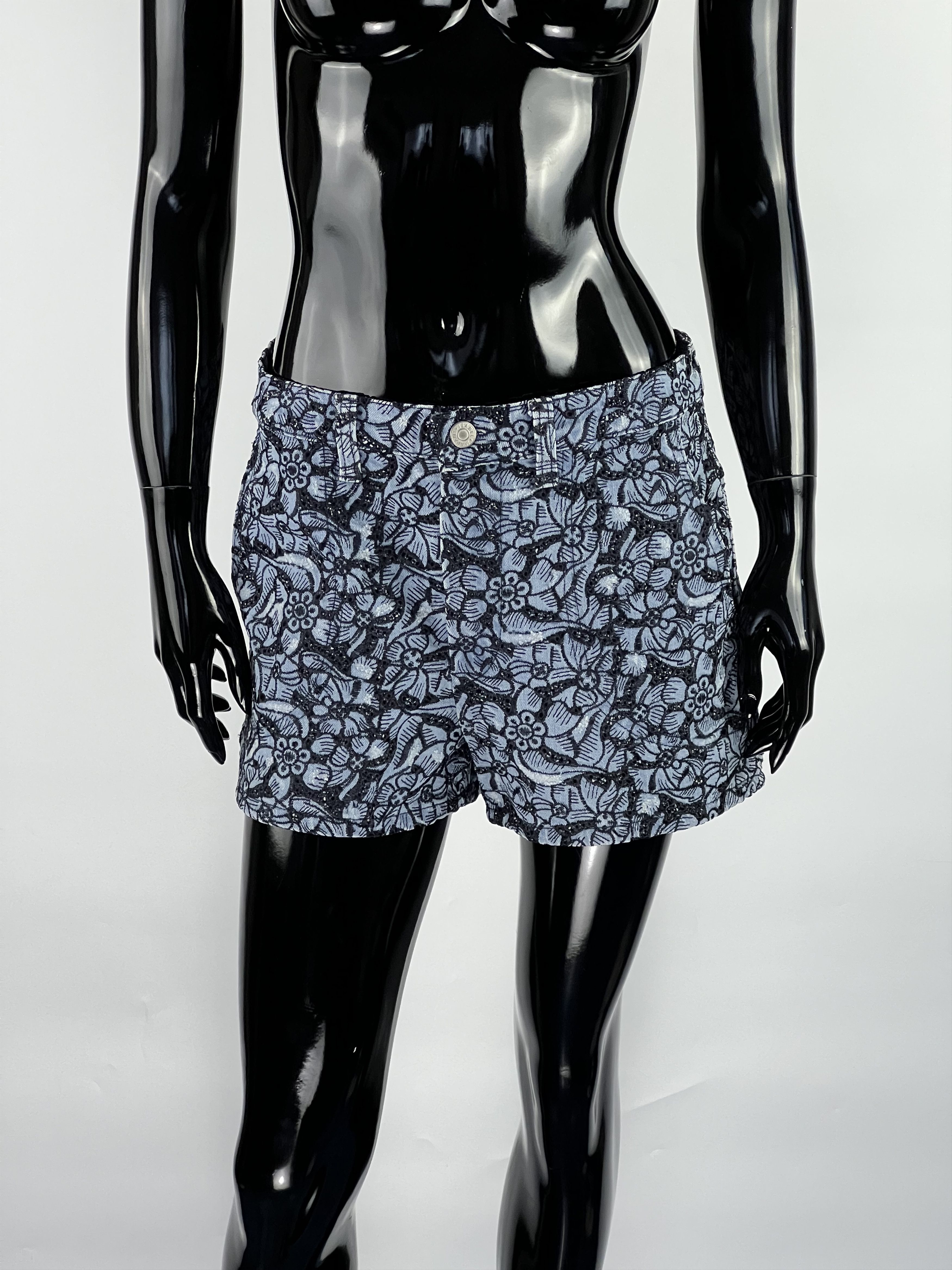 Isabel Marant Isabel Marant Etoile Blue Embroidered Floral Short Size 32" / US 10 / IT 46 - 1 Thumbnail