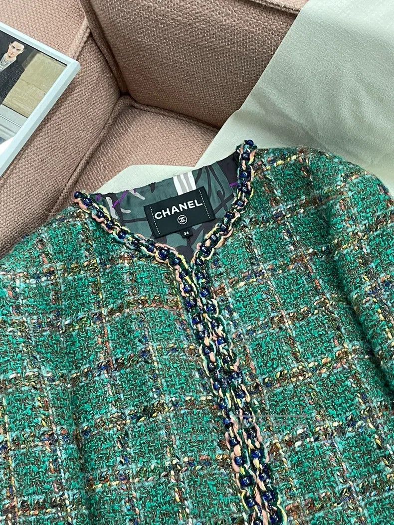 Chanel Chanel Dakar series green jacket Size XXS / US 00 / IT 34 - 3 Thumbnail