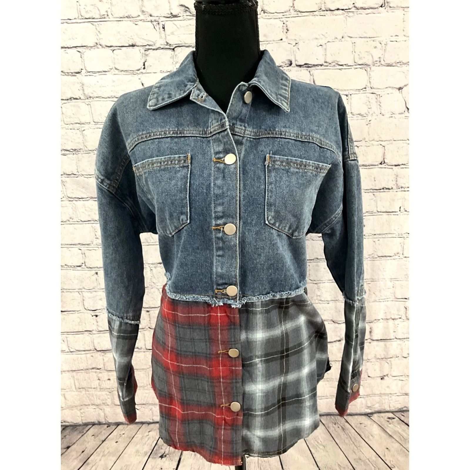 Vintage HAPTICS DENIM PLAID WOMENS BUTTON DOWN TOP SIZE SMALL NWT BLUE COLLARED LONG SLEEVE Regular Fit Casual Shirt Size S / US 4 / IT 40 - 3 Thumbnail