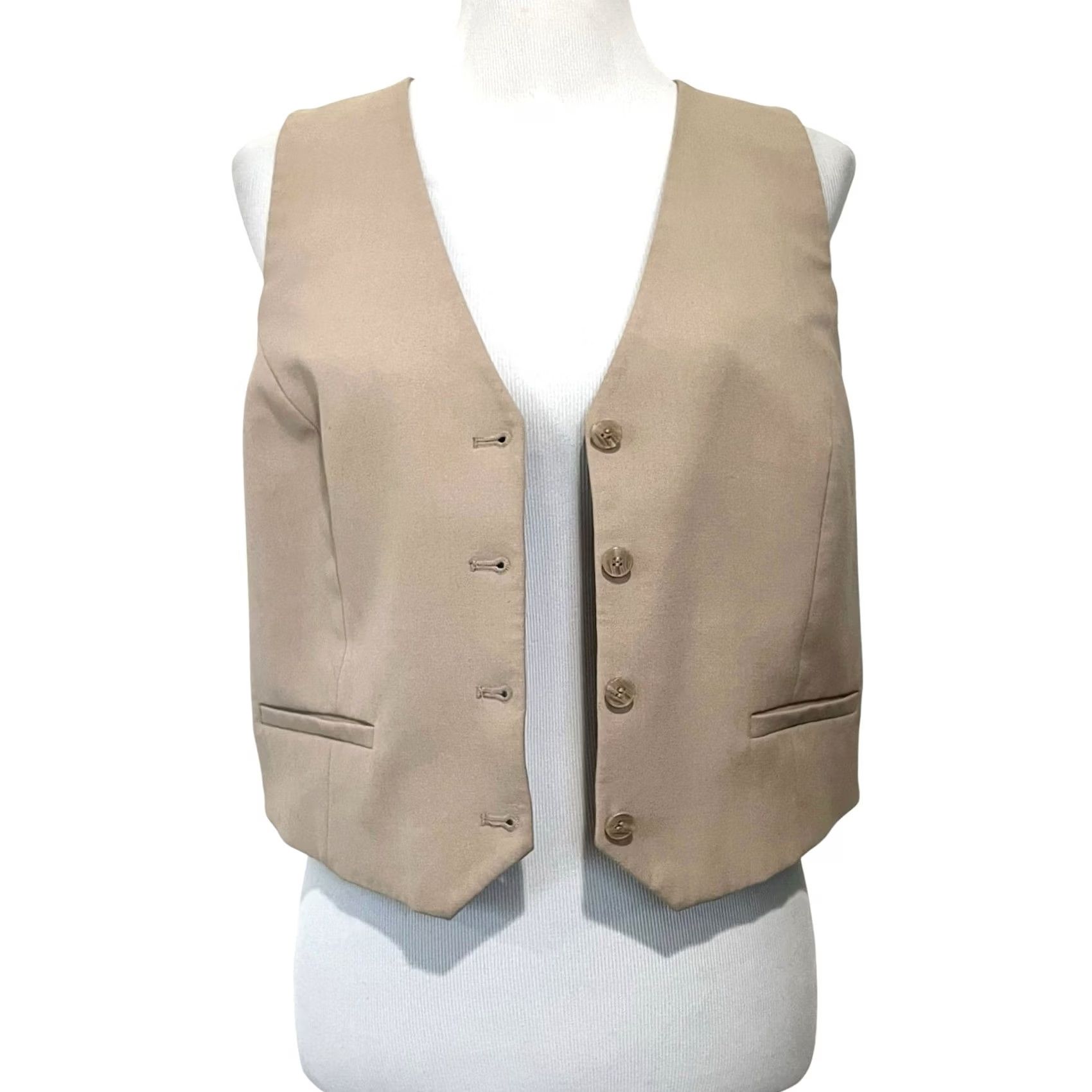 H&M H&M Women’s Button Vest Beige Classic Vest L Adult Regular Beig e? Size L / US 10 / IT 46 - 6 Thumbnail