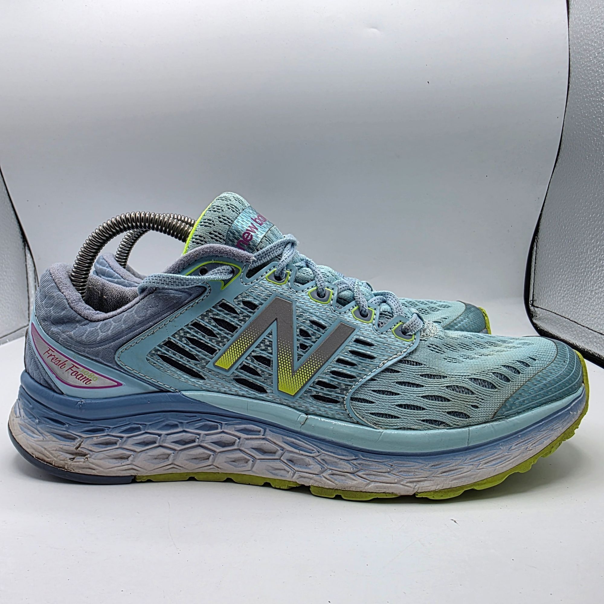 New Balance New Balance Fresh Foam 1080v8 Womens Running Shoes Size 10 B Size US 10 / IT 40 - 12 Thumbnail