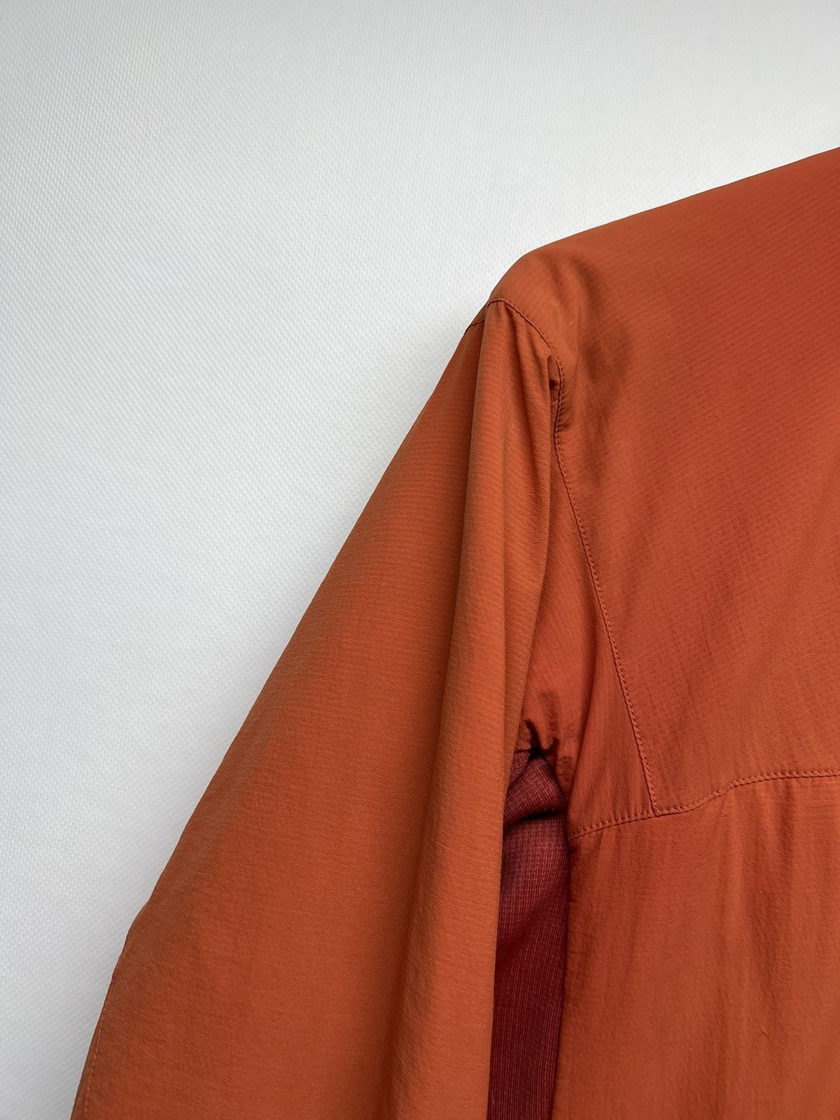 Arc'teryx Vintage Y2k Arc’teryx 🧡 Nylon Reflective Logo Jacket 00’s Size US XS / EU 42 / 0 - 7 Thumbnail
