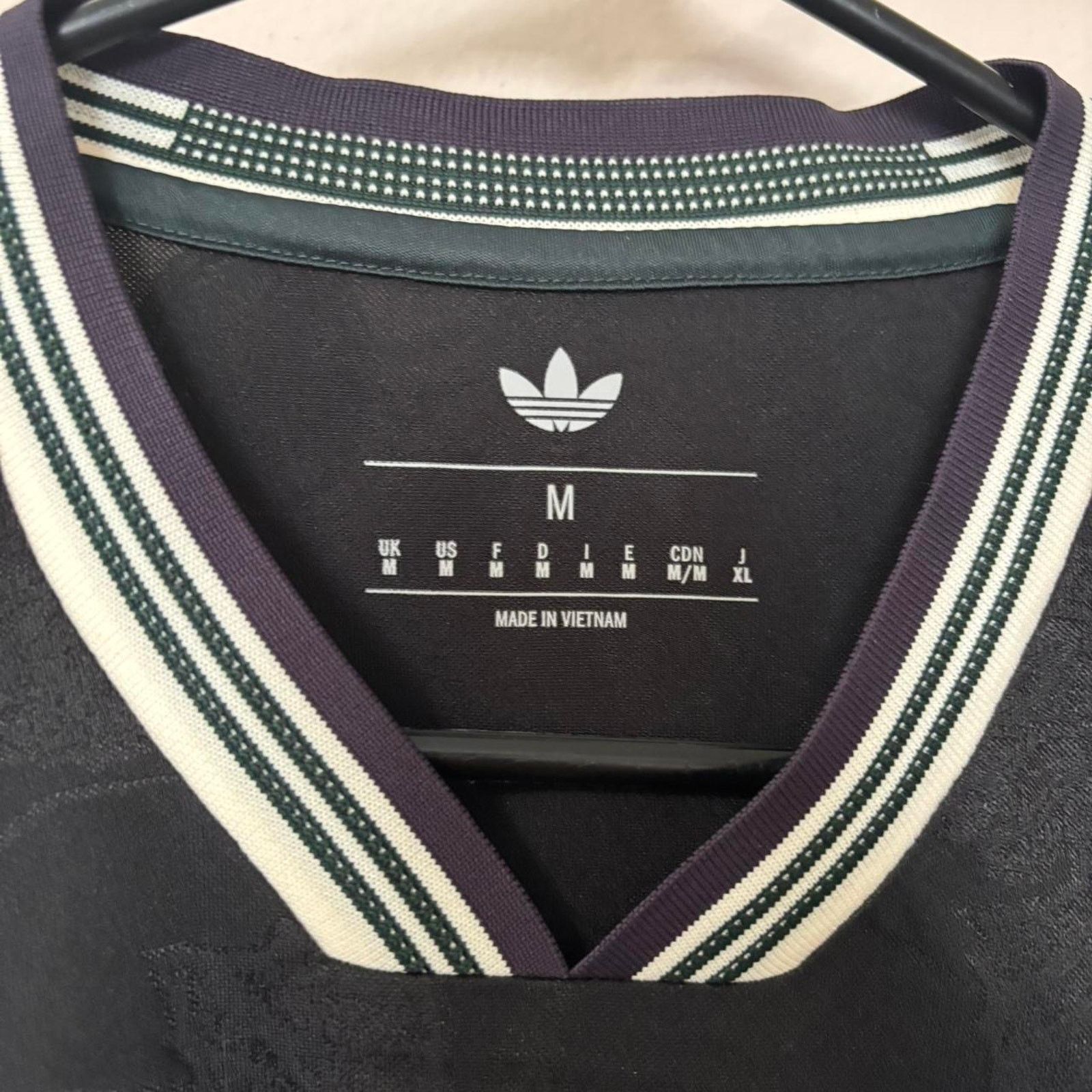 Adidas Adidas black juventus floral jersey Size US M / EU 48-50 / 2 - 3 Thumbnail