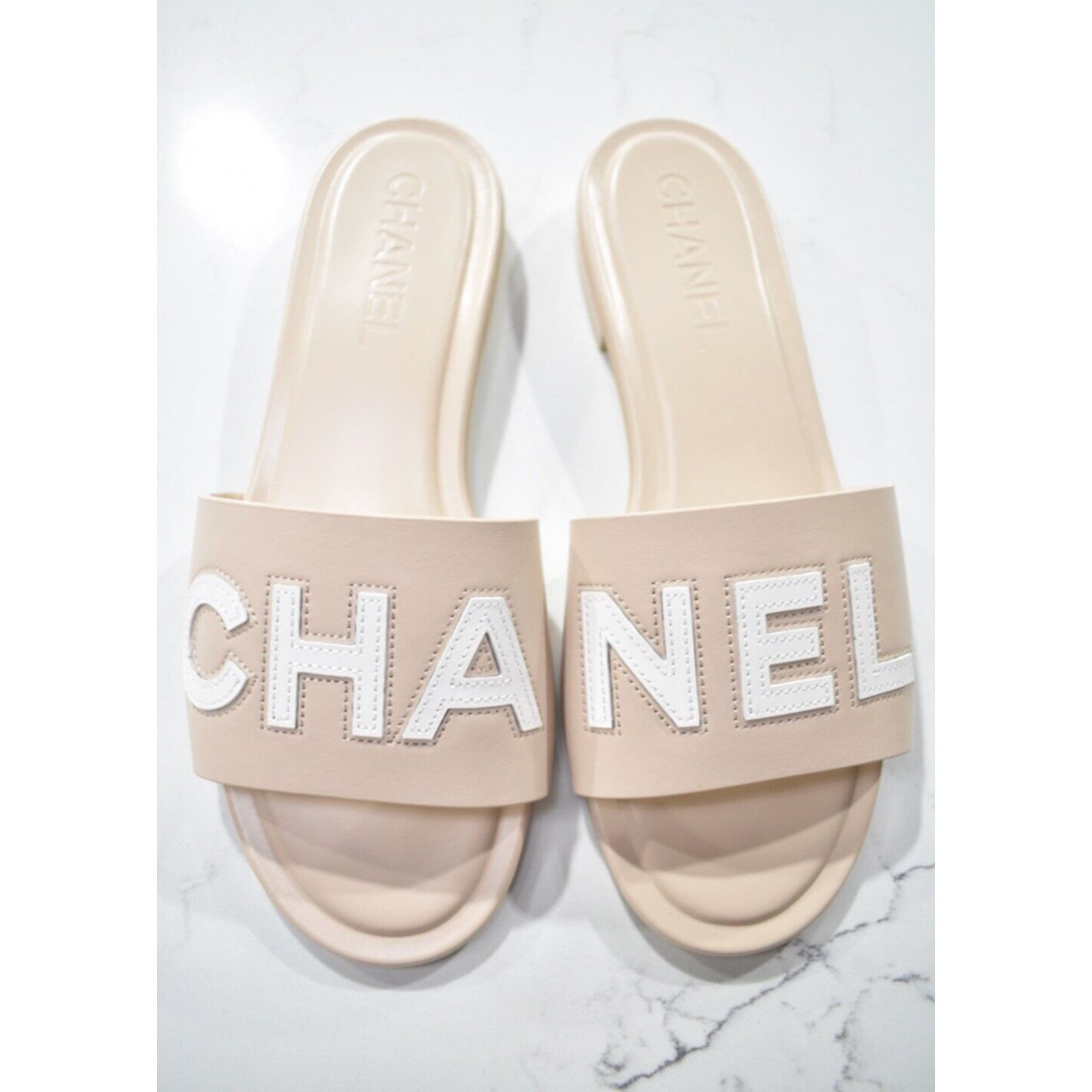 Chanel Chanel 23P Ivory White Leather CC Logo Letter Mules Slide Size US 9 / IT 39 - 8 Thumbnail