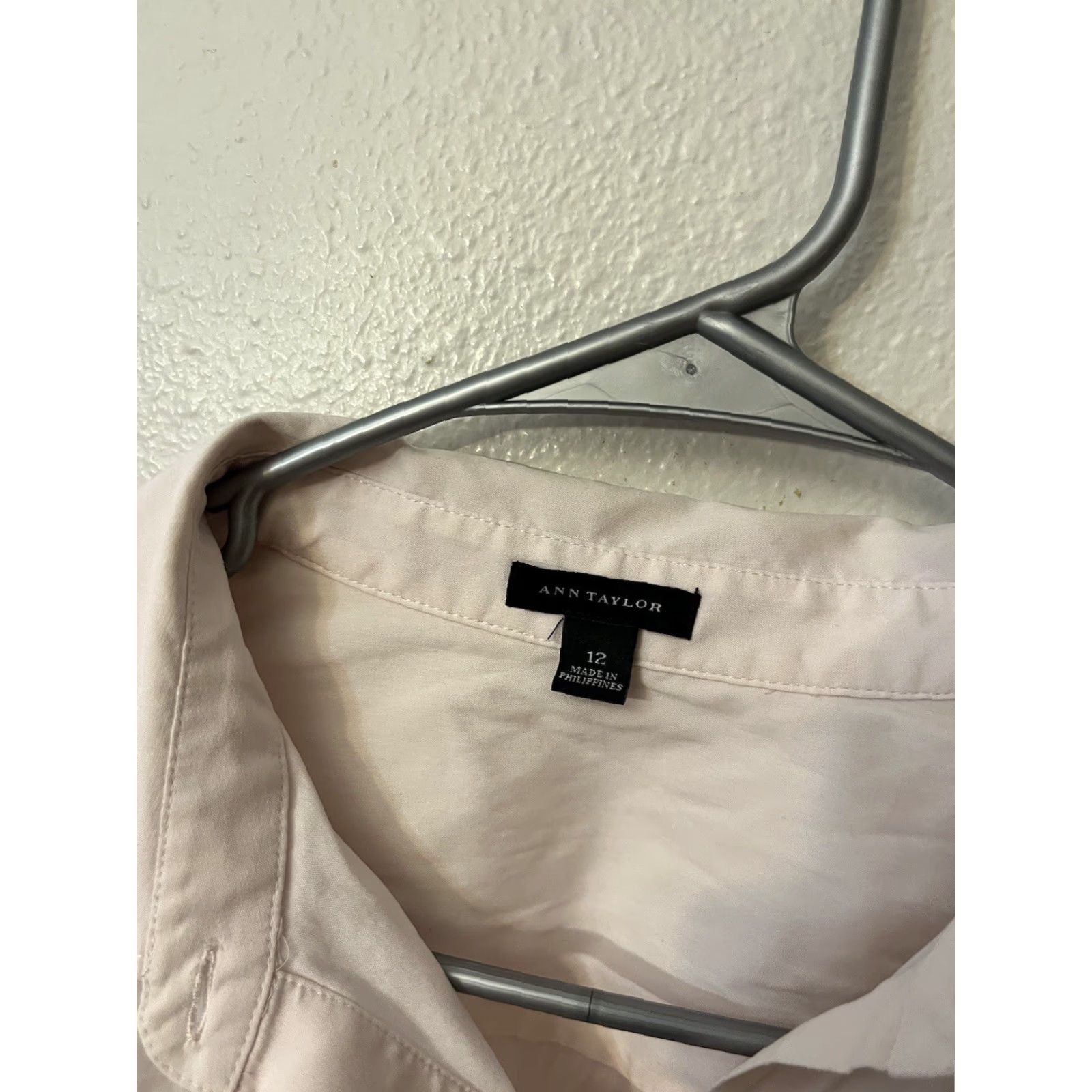 Ann Taylor Ann Taylor Shirt Long Sleeve Button Up Size 12 Pink Stretch Size XL / US 12-14 / IT 48-50 - 2 Thumbnail