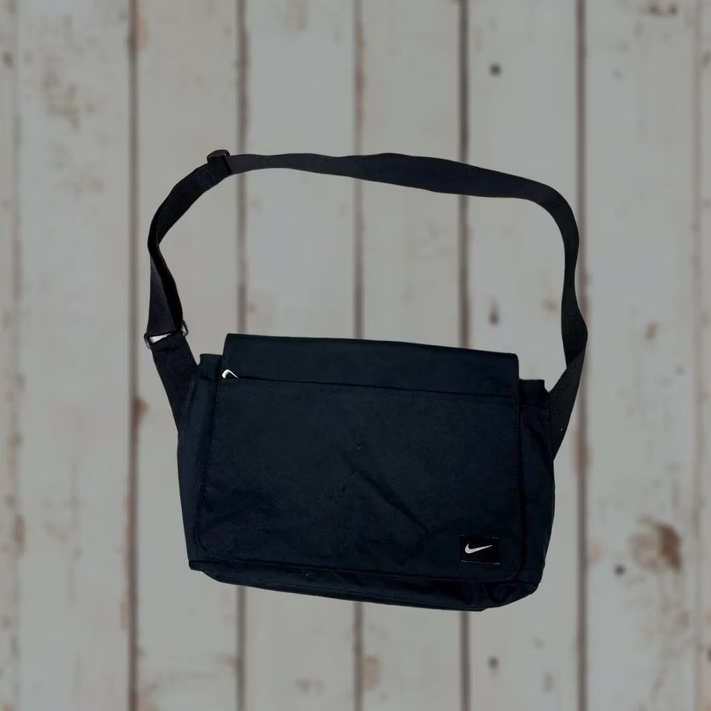 Nike Vintage Crossbody Bag | Grailed