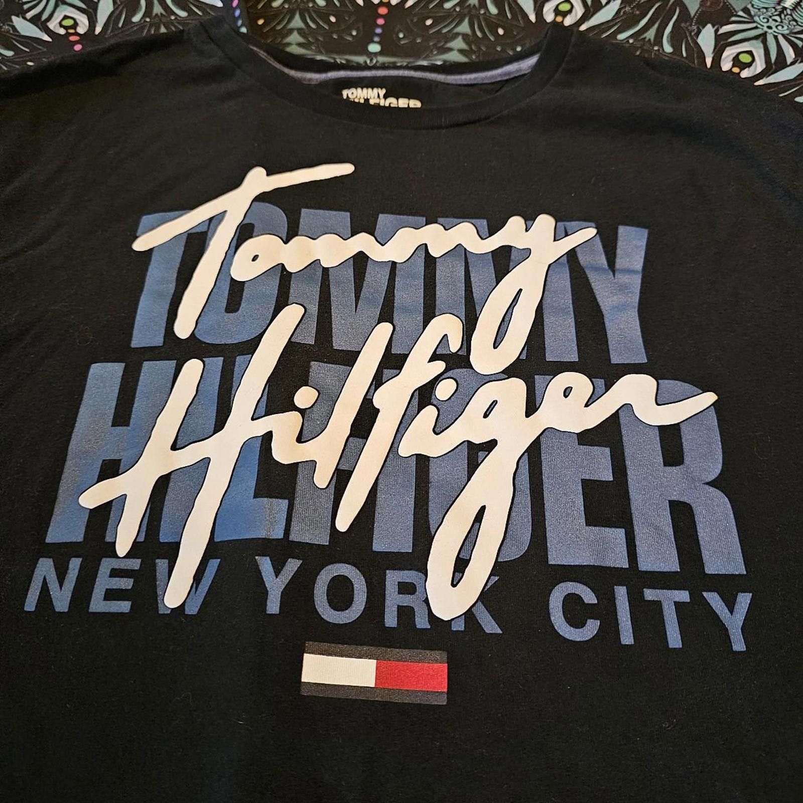 Tommy Hilfiger Tommy Hilfiger Men's White and Navy Tshirt Size US L / EU 52-54 / 3 - 2 Thumbnail
