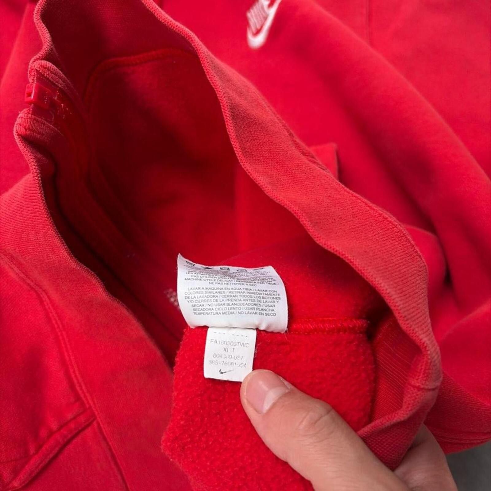 Nike Y2K Red Nike Swoosh Grunge Baggy Distressed Zip Up Hoodie Size US XL / EU 56 / 4 - 6 Thumbnail