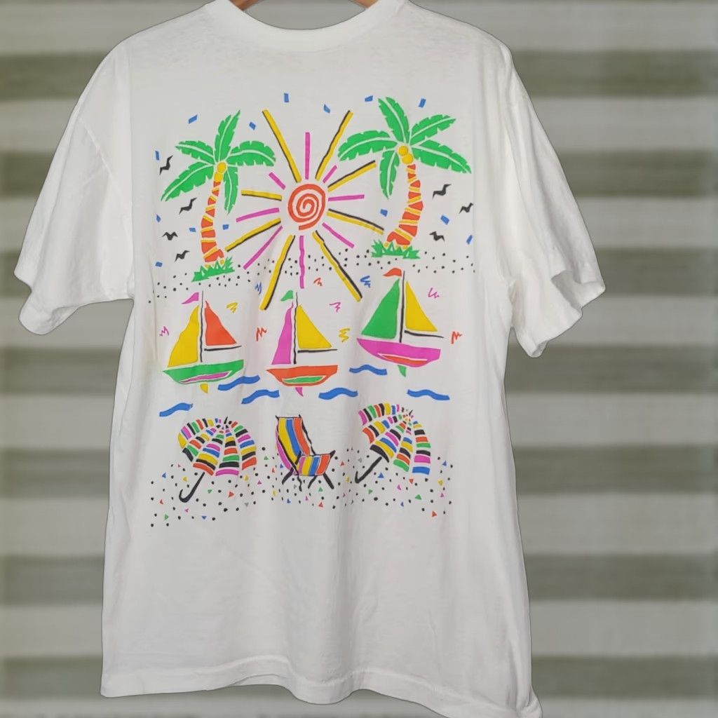 Vintage VINTAGE Short Hills EE Beach T Shirt White XL Puffy Graphic Single Stitch Crew Neck Men Regular Size Man Beach Sun Fun Size US XL / EU 56 / 4 - 1 Thumbnail