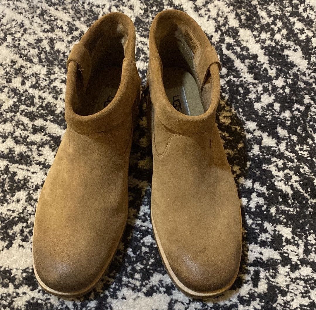 Ugg UGG Women's Josefene Cuff Boot size 9.5 Size US 9.5 / IT 39.5 - 7 Thumbnail