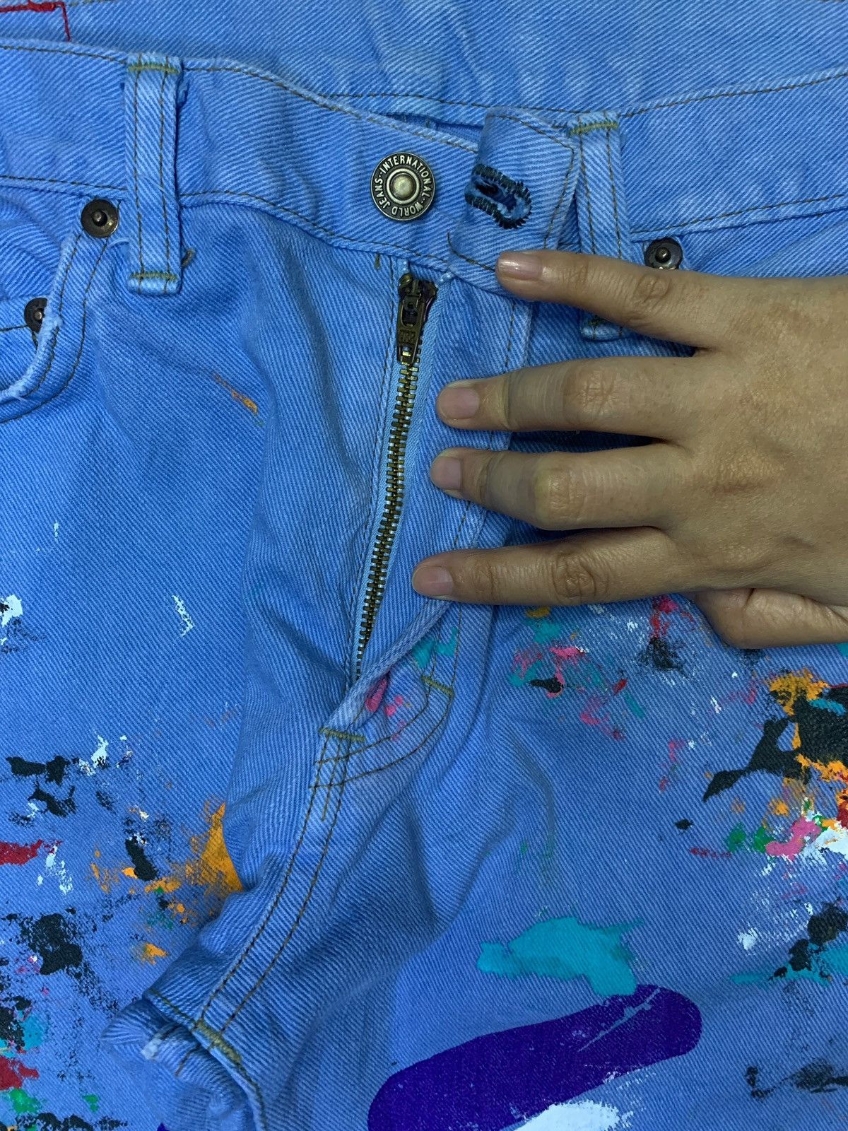 Japanese Brand Vintage Japanese Brand Blue Wash Paint Splatter Loose Jeans Size 31" - 3 Thumbnail