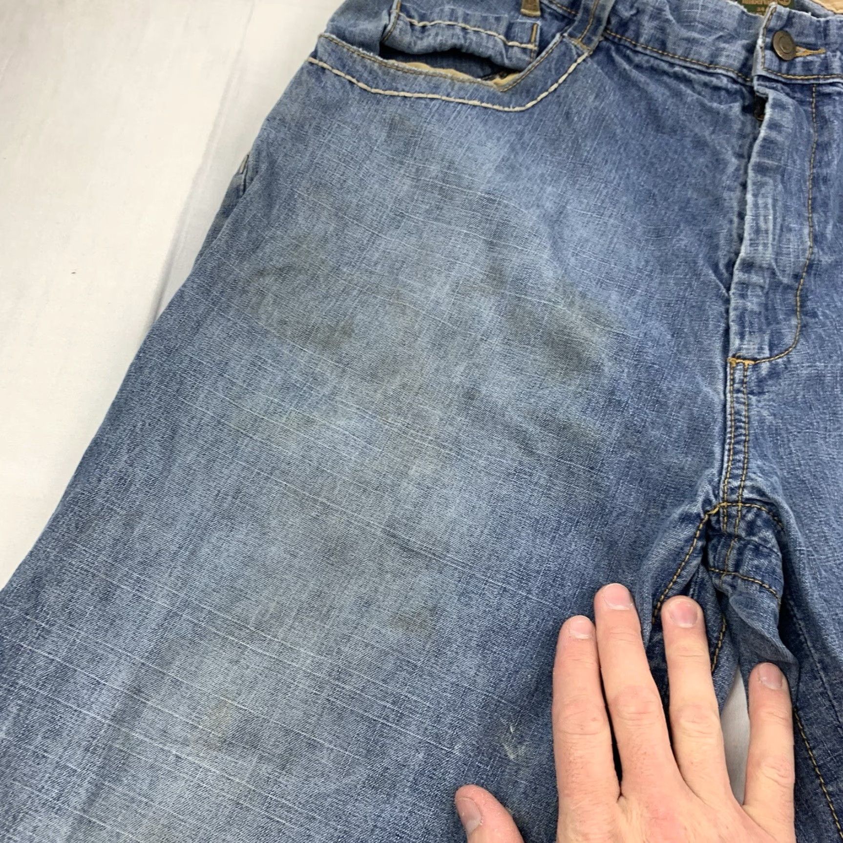 Timberland VINTAGE Timberland Jeans Men Adult 34 Blue Thrashed Grunge Straight Leg Baggy Fit 90s Jeans Size US 34 / EU 50 - 6 Thumbnail