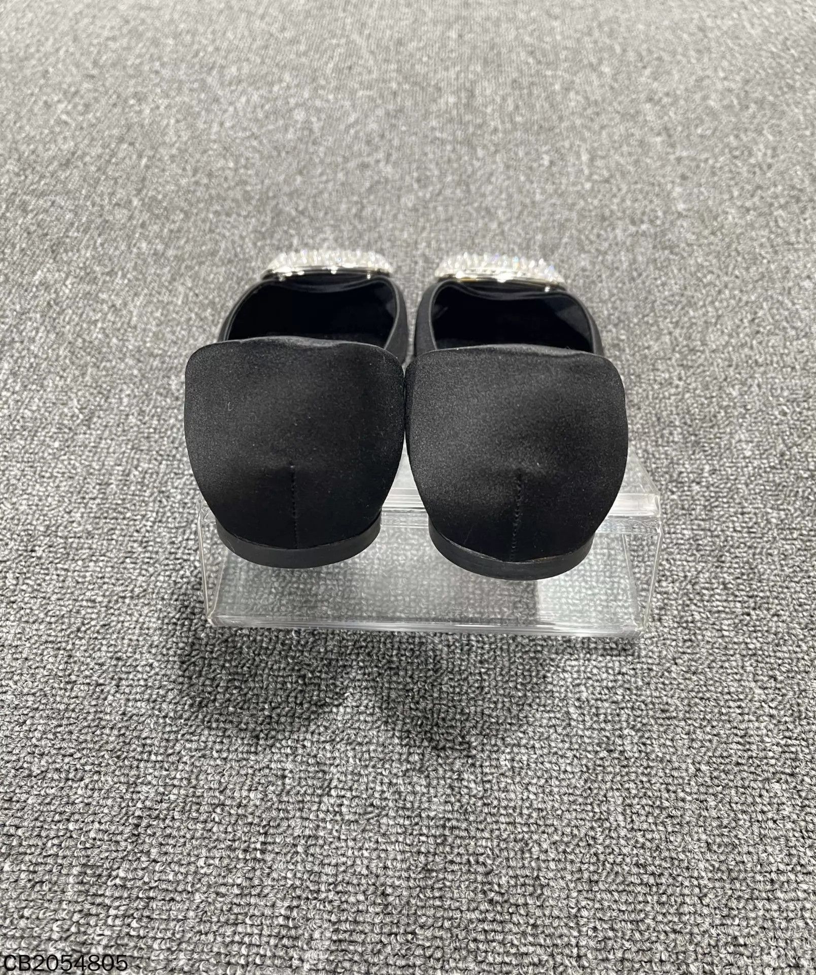 Roger Vivier Unused S 38 Flats