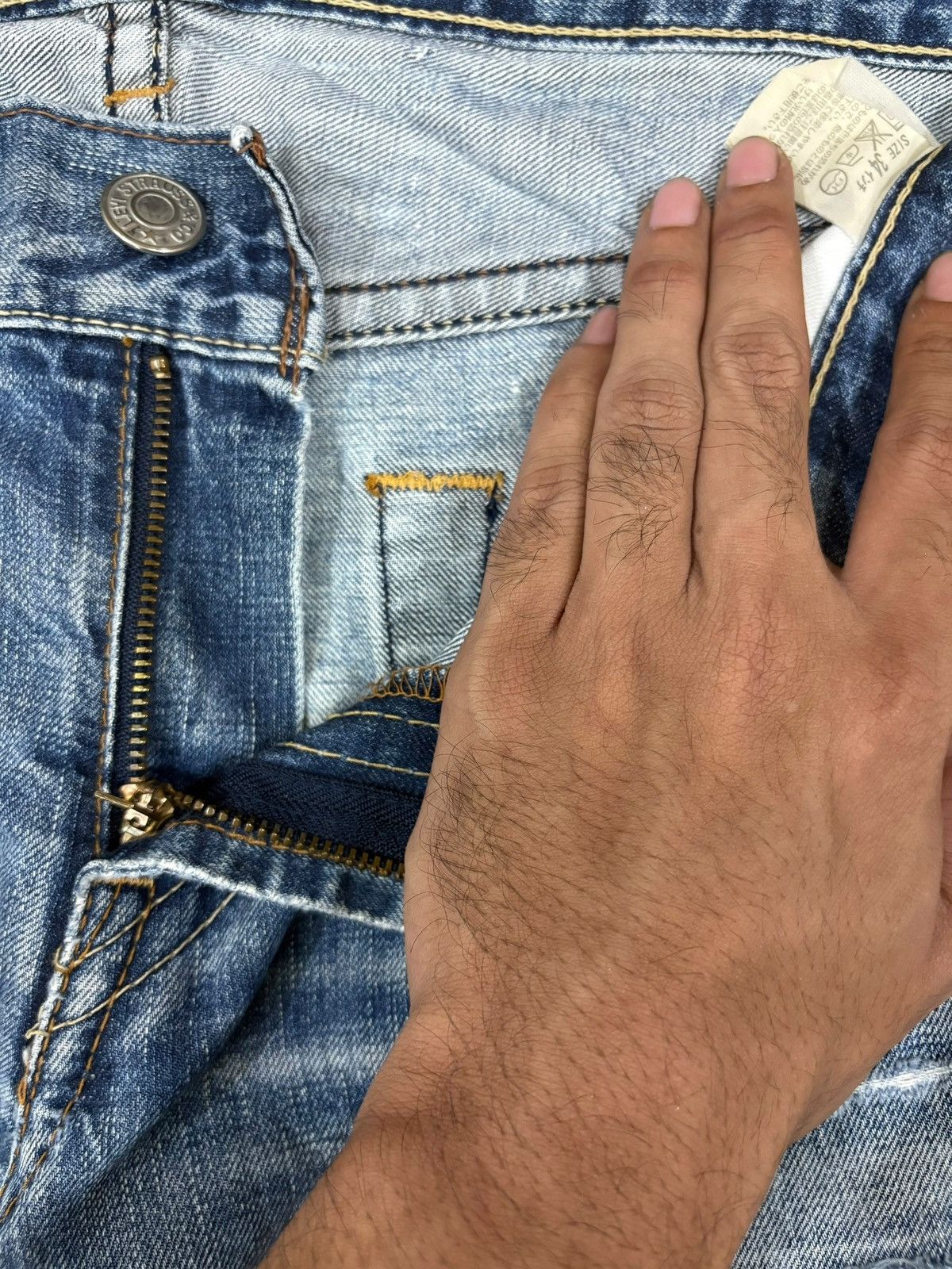 Vintage 90s Levis 507 Blue Wash Distressed Flare Jeans